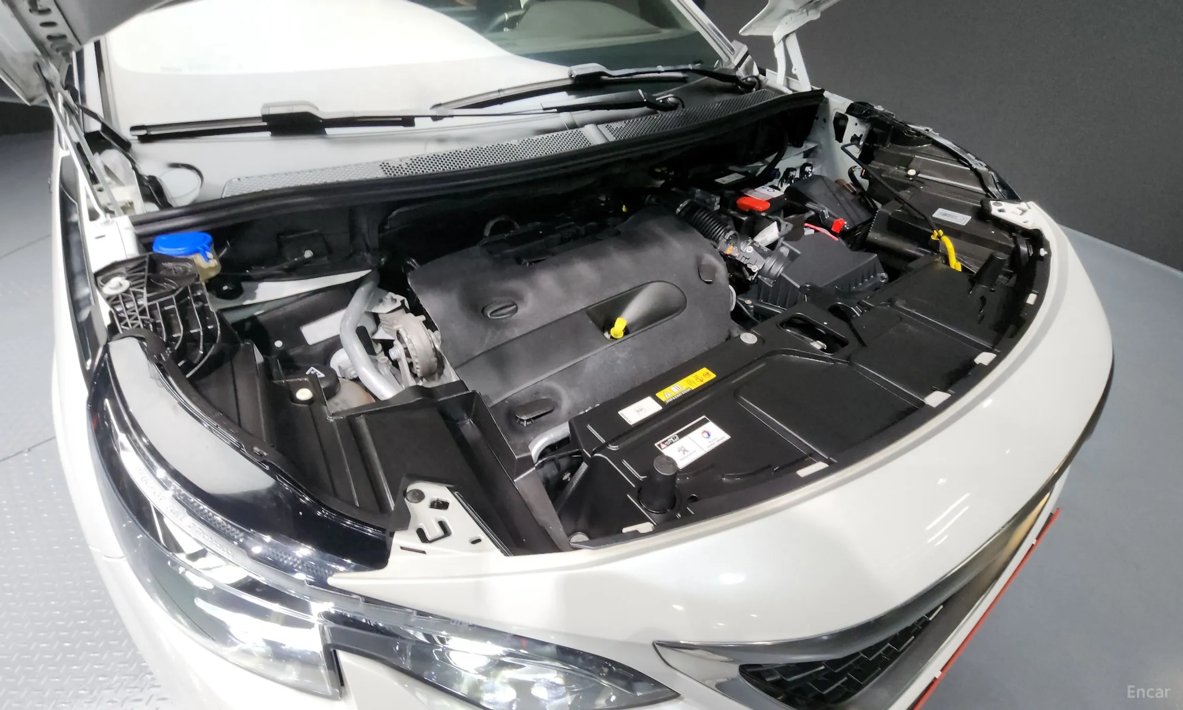 Peugeot 5008 2nd generation превью 6