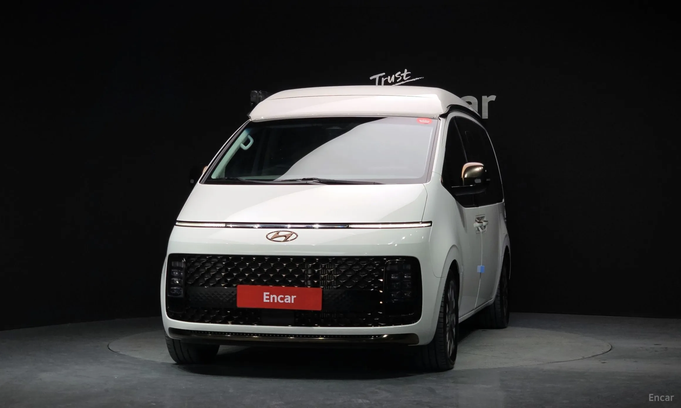 Hyundai Staria превью 3
