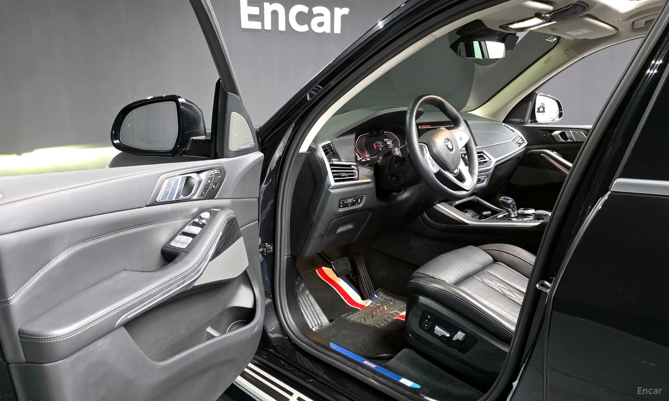 BMW X7 (G07) превью 10