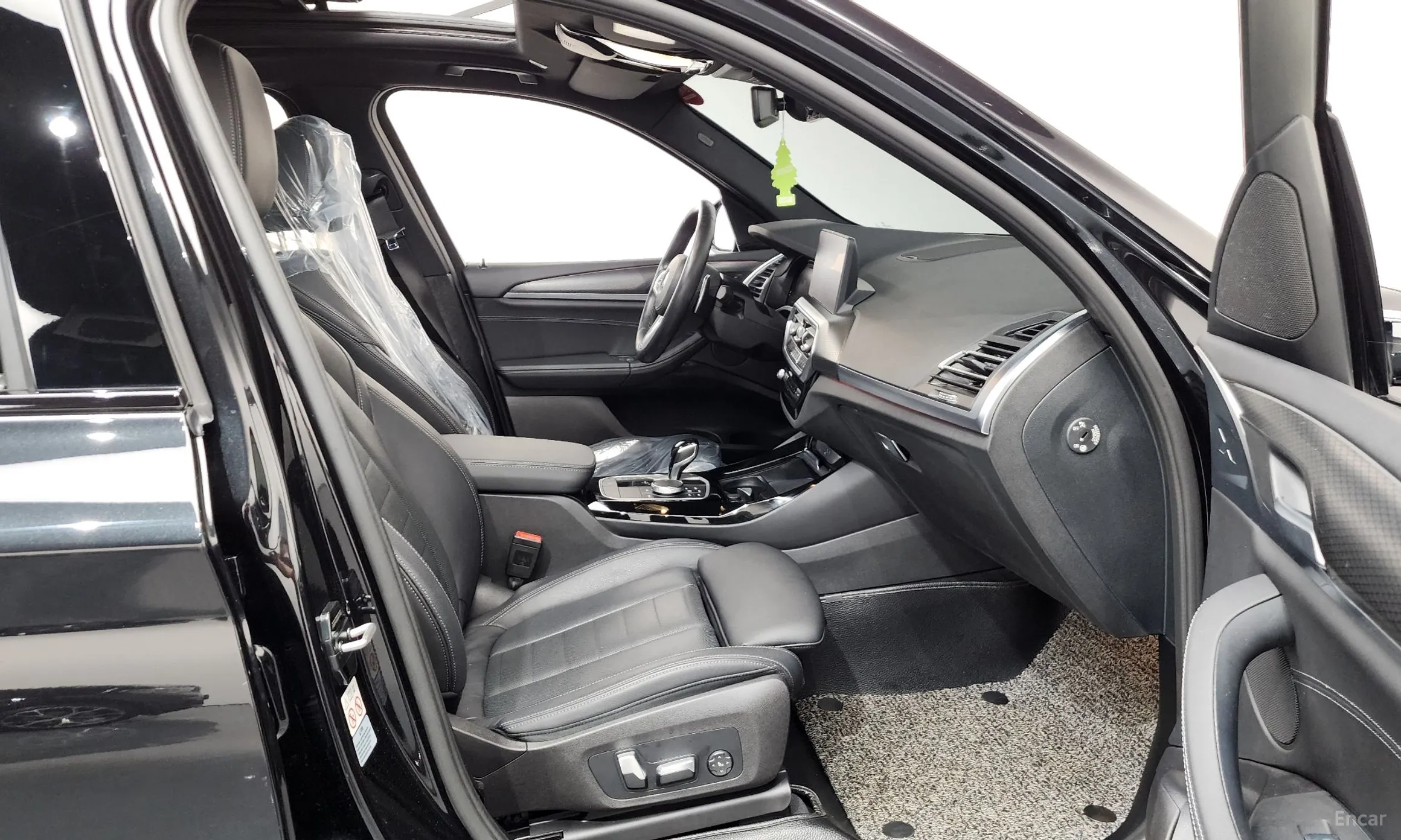 BMW X3 (G01) превью 11