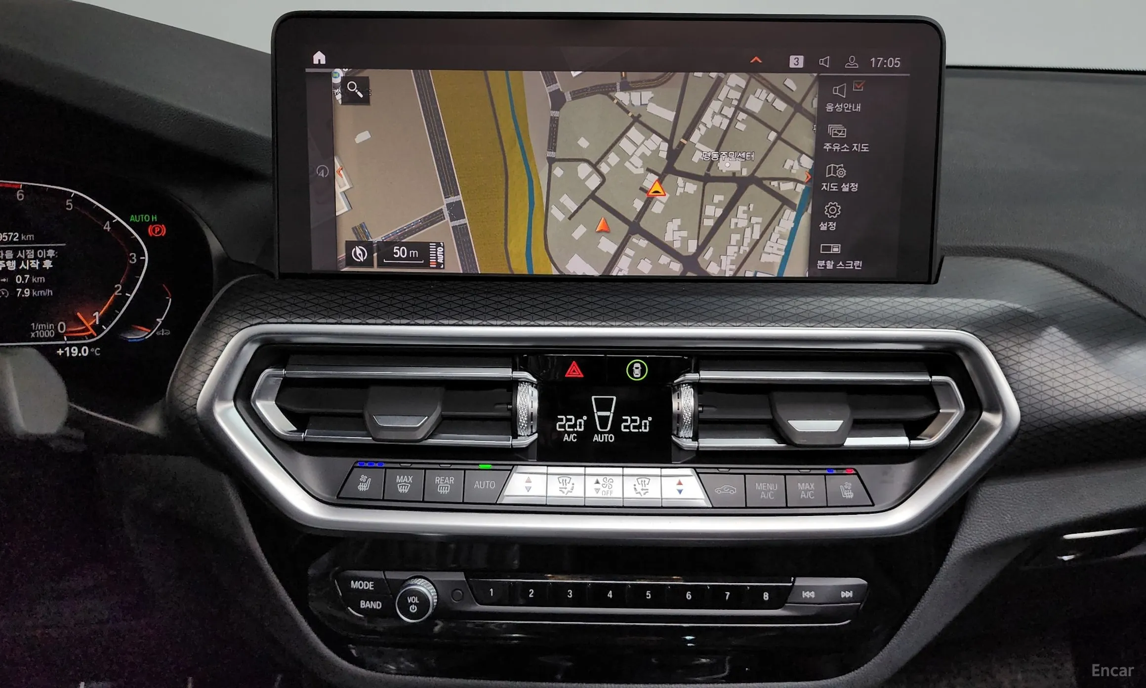 BMW X3 (G01) превью 14