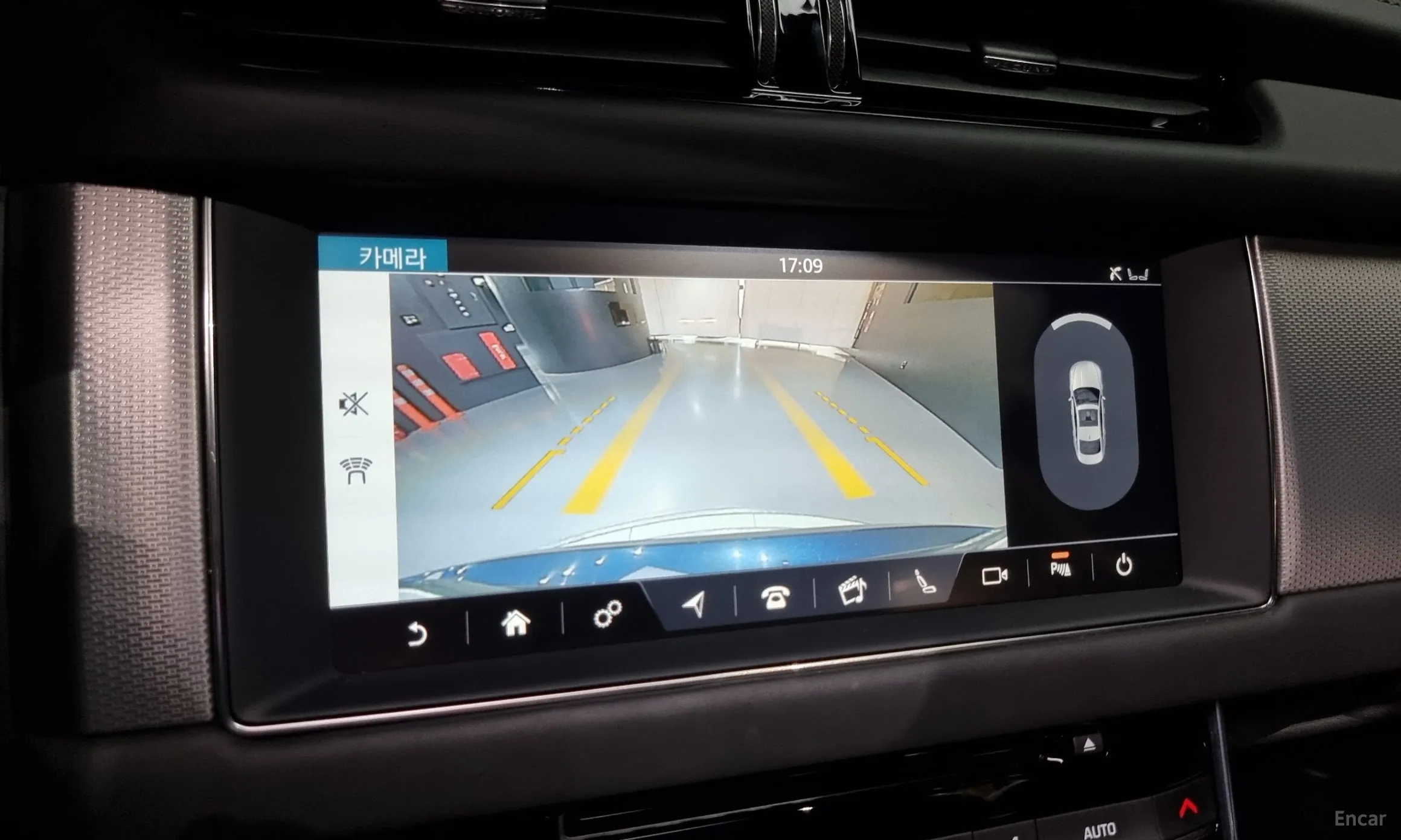 Jaguar XF (x260) превью 15