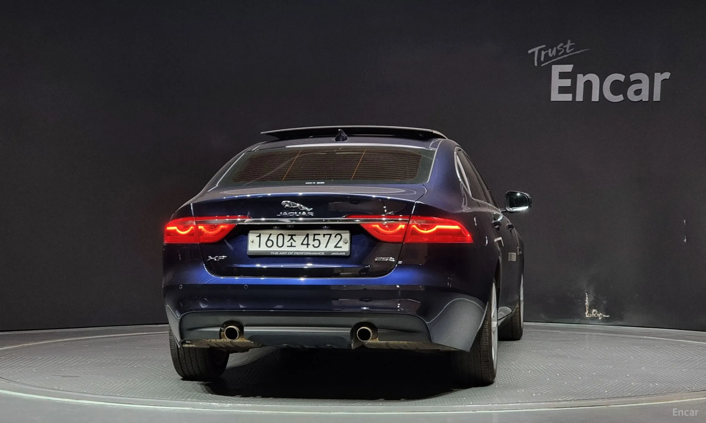 Jaguar XF (x260) превью 4