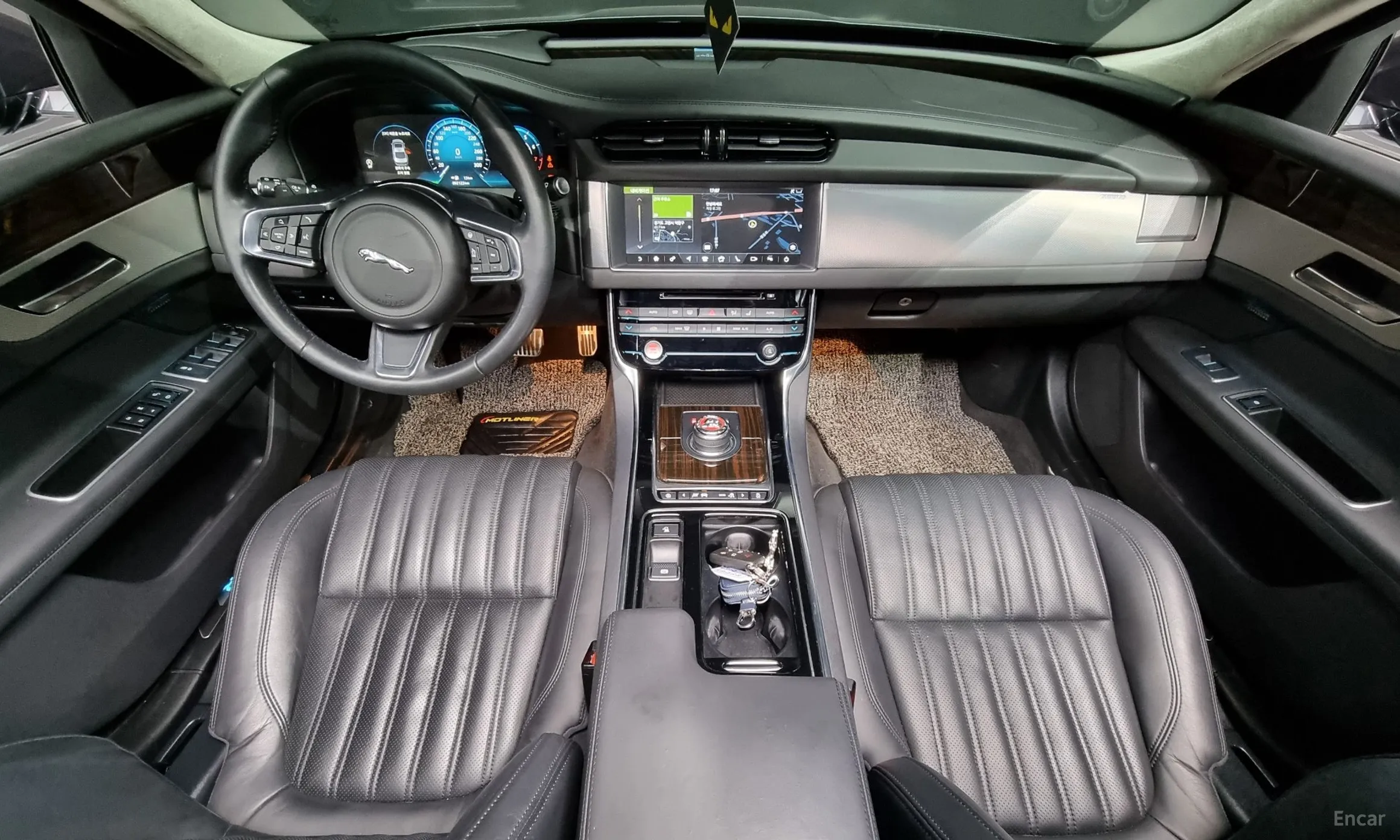 Jaguar XF (x260) превью 7