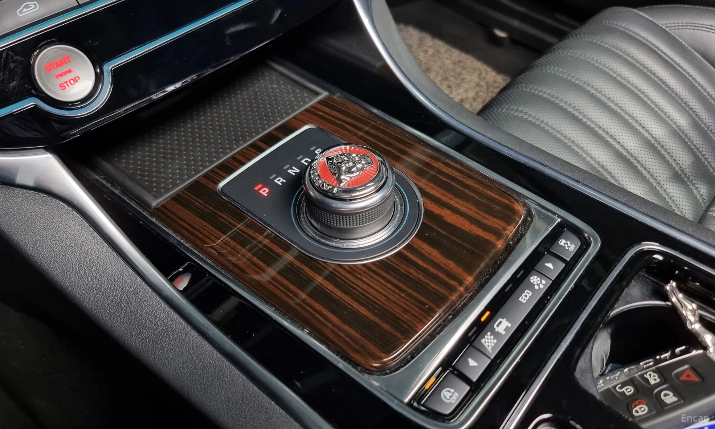 Jaguar XF (x260) превью 9