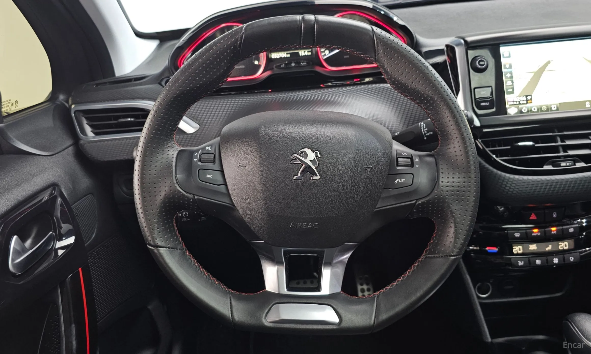 Peugeot 2008. превью 13