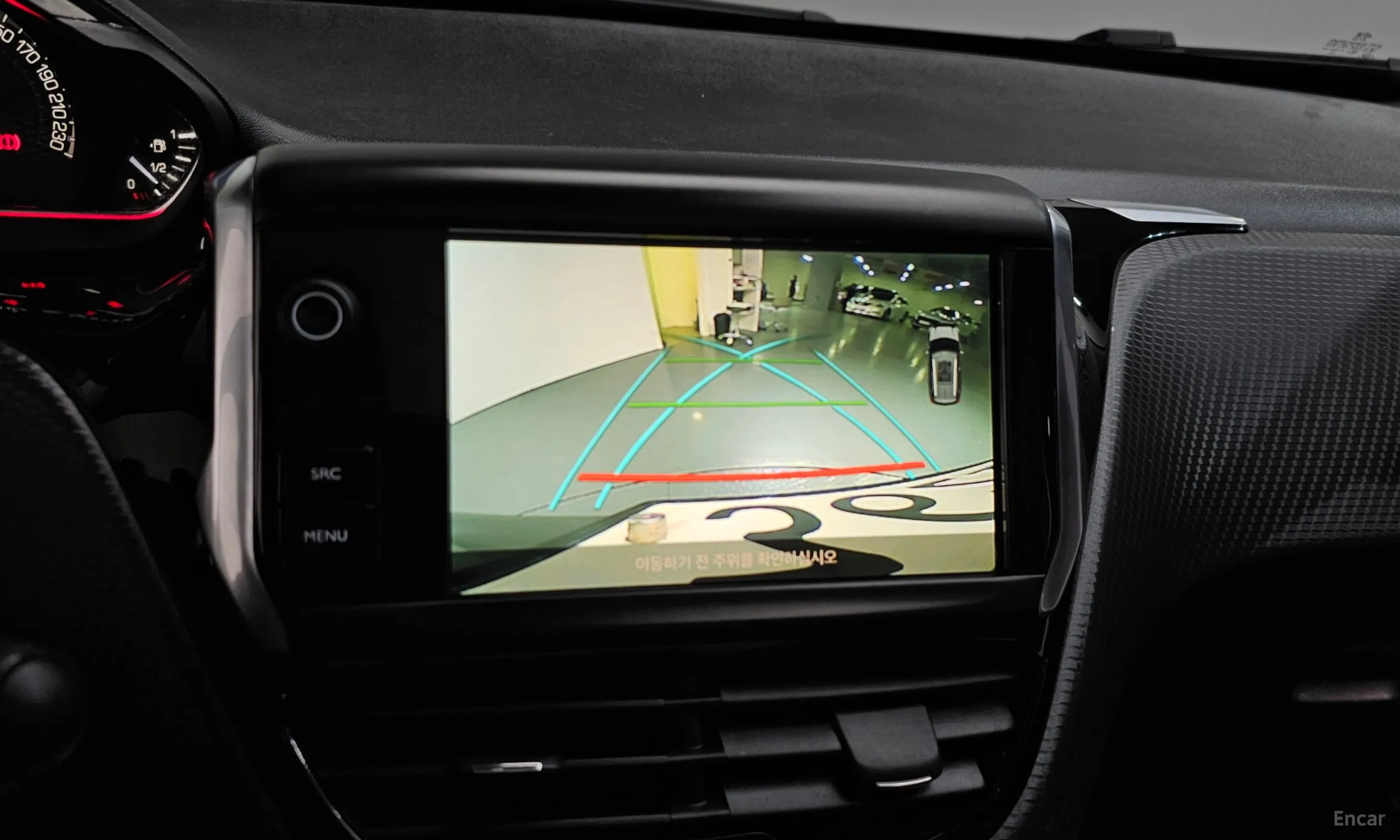 Peugeot 2008. превью 16
