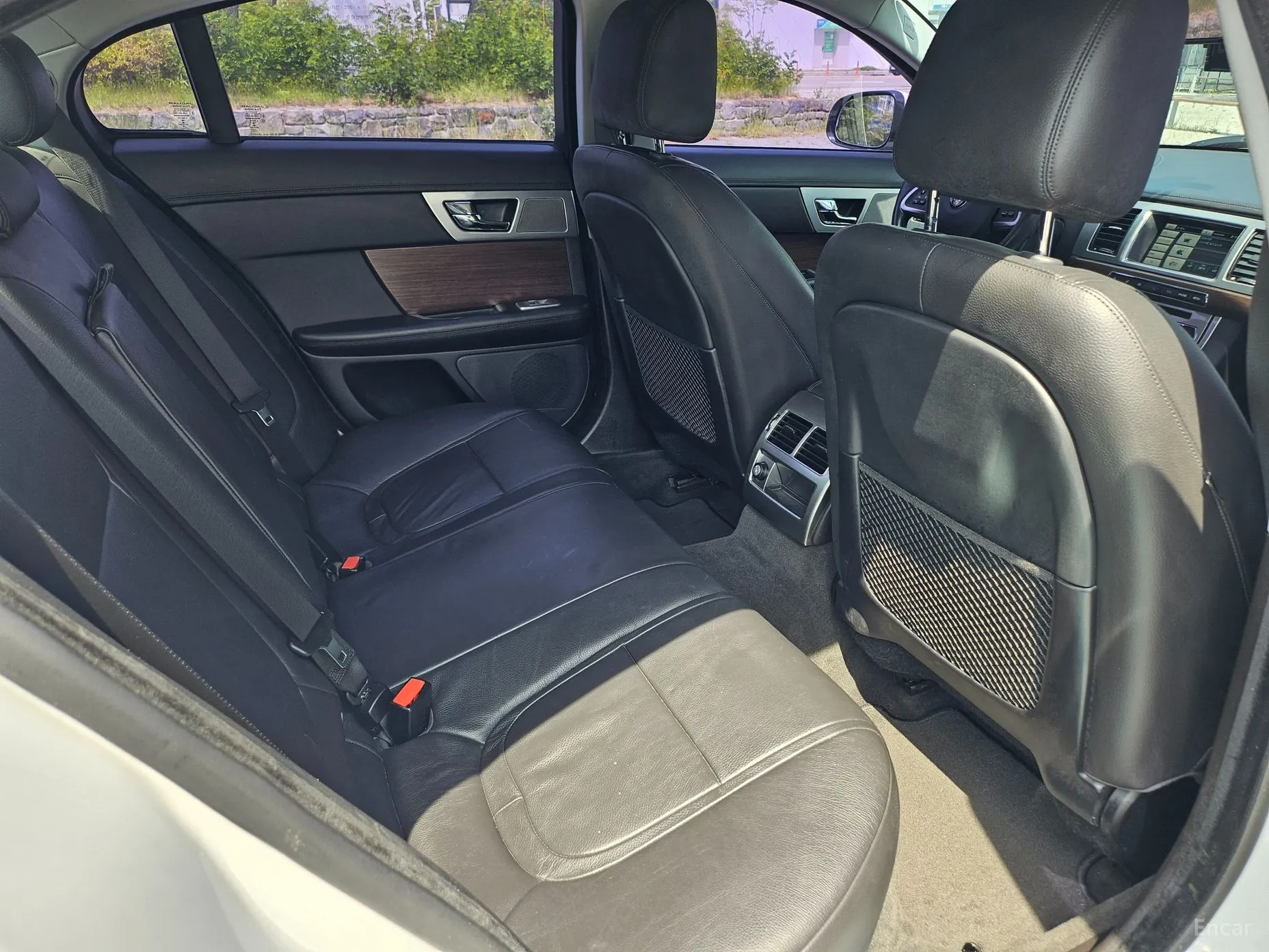 Jaguar New XF превью 13