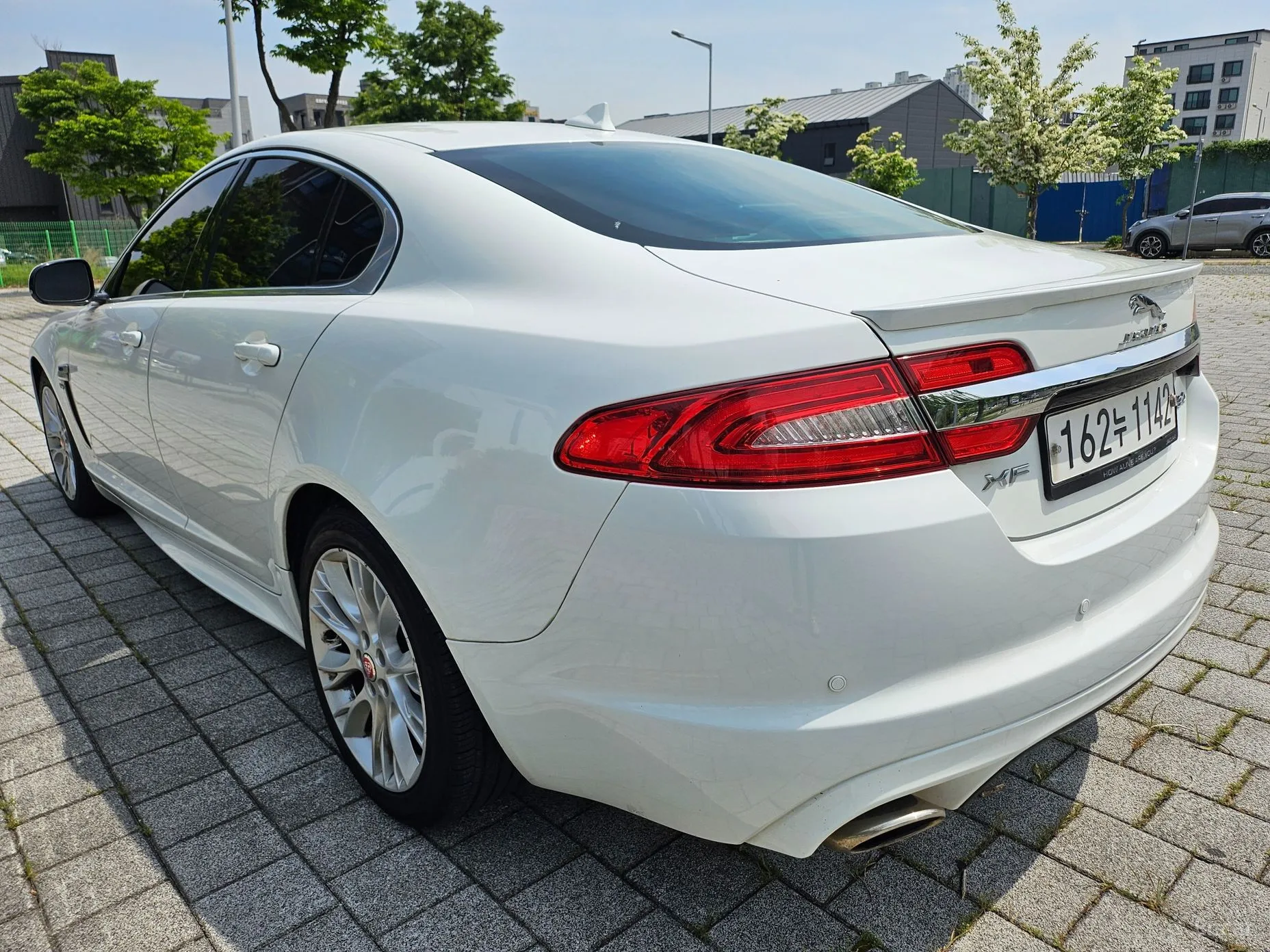 Jaguar New XF превью 7
