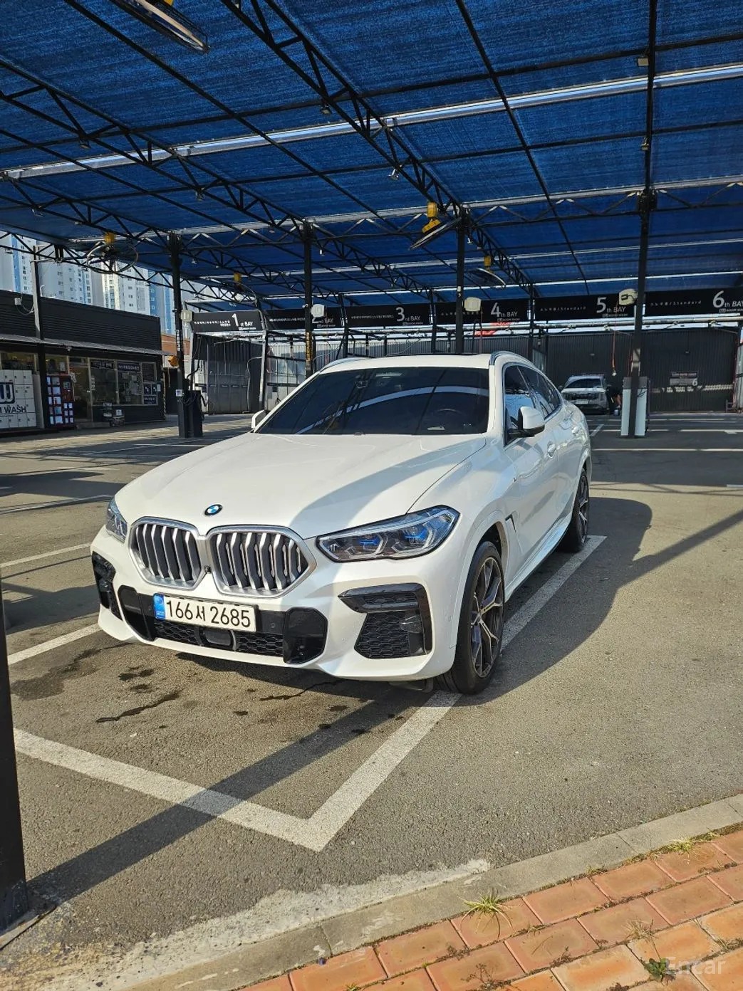 BMW X6 (G06)