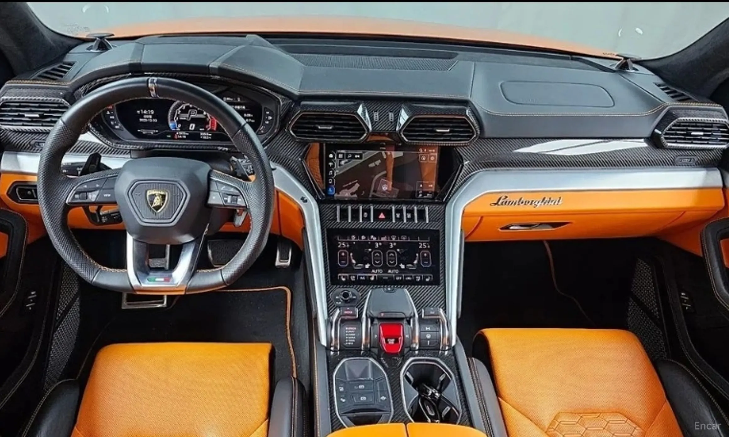 Lamborghini Urus превью 7