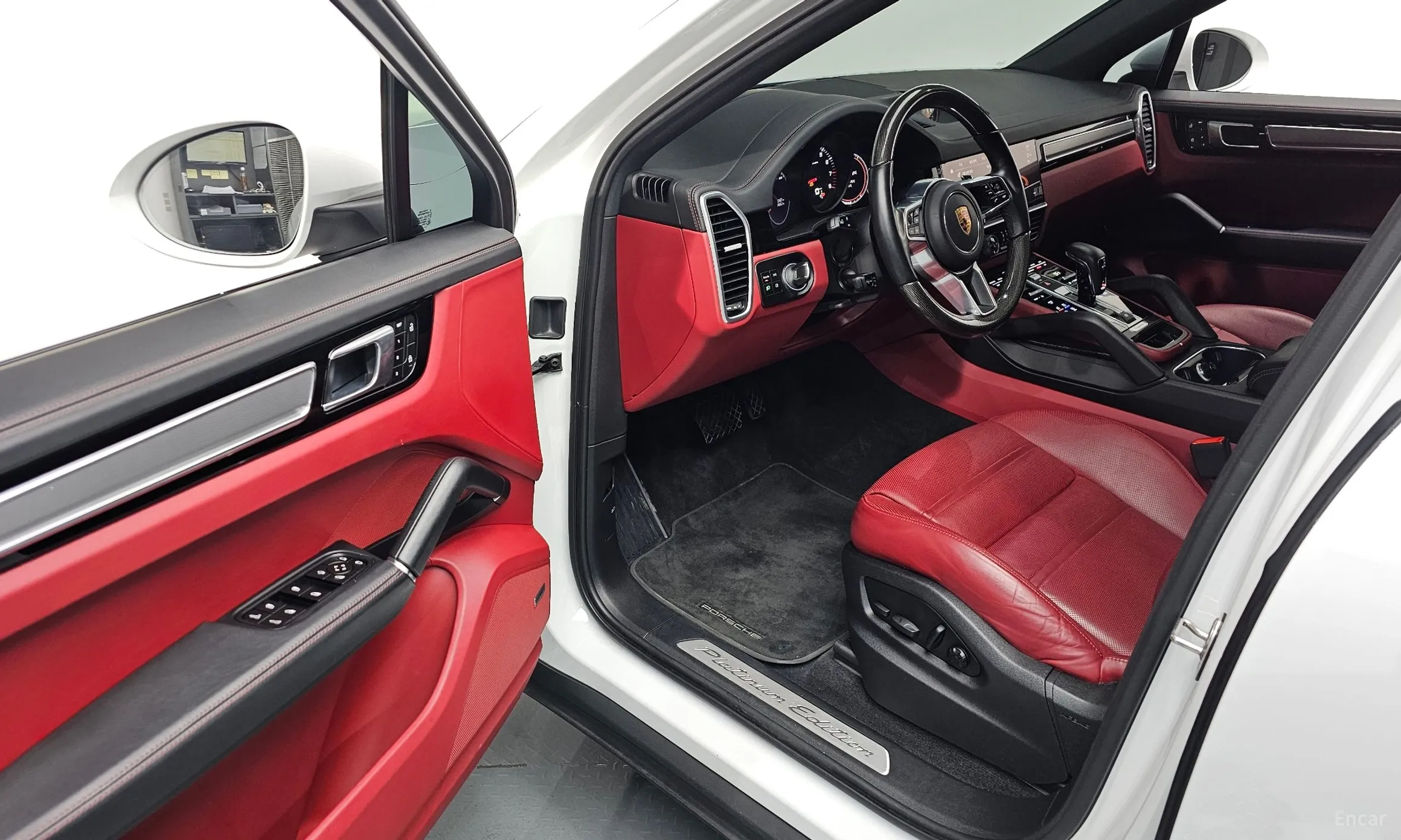 Porsche Cayenne (PO536) превью 12