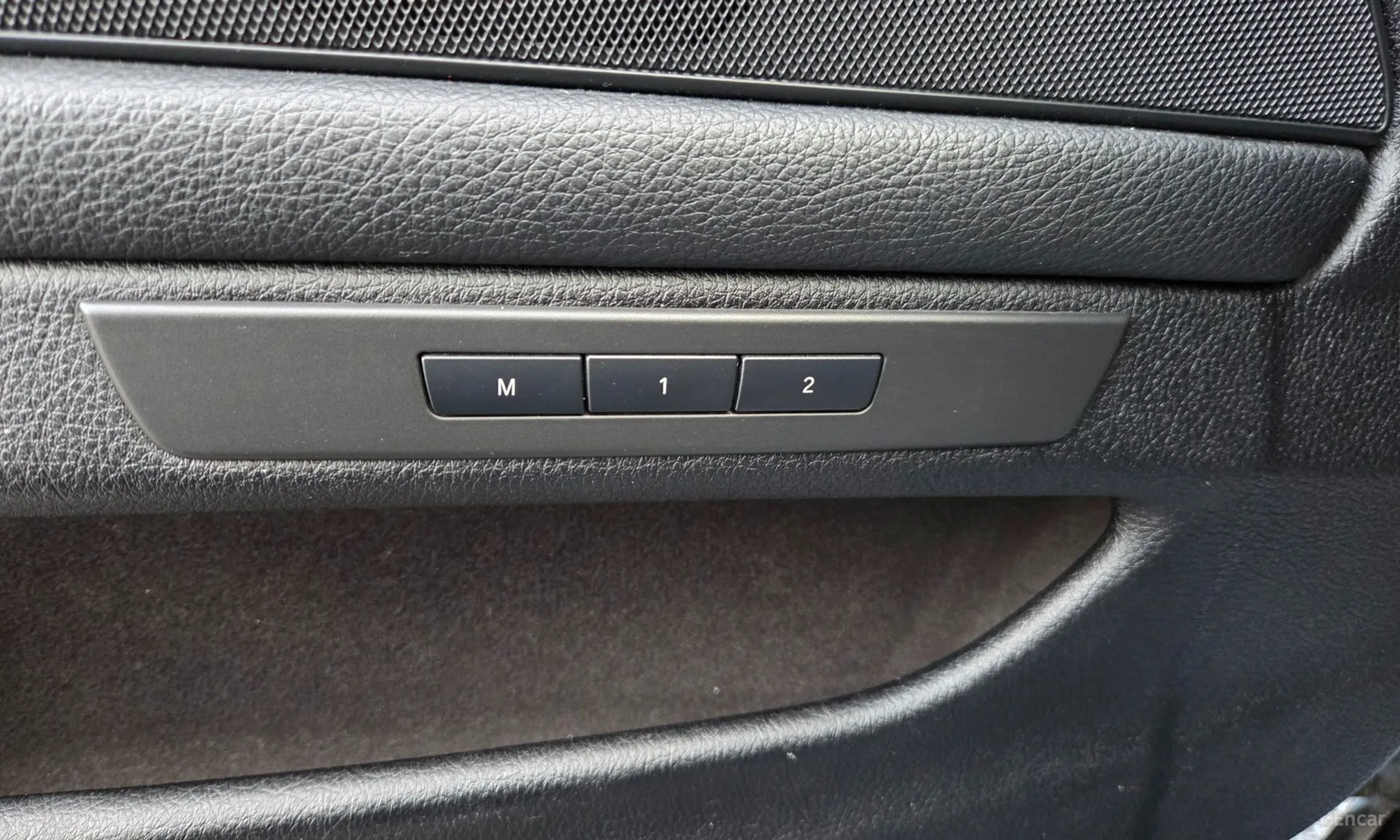 BMW 5 Series (F10) превью 20