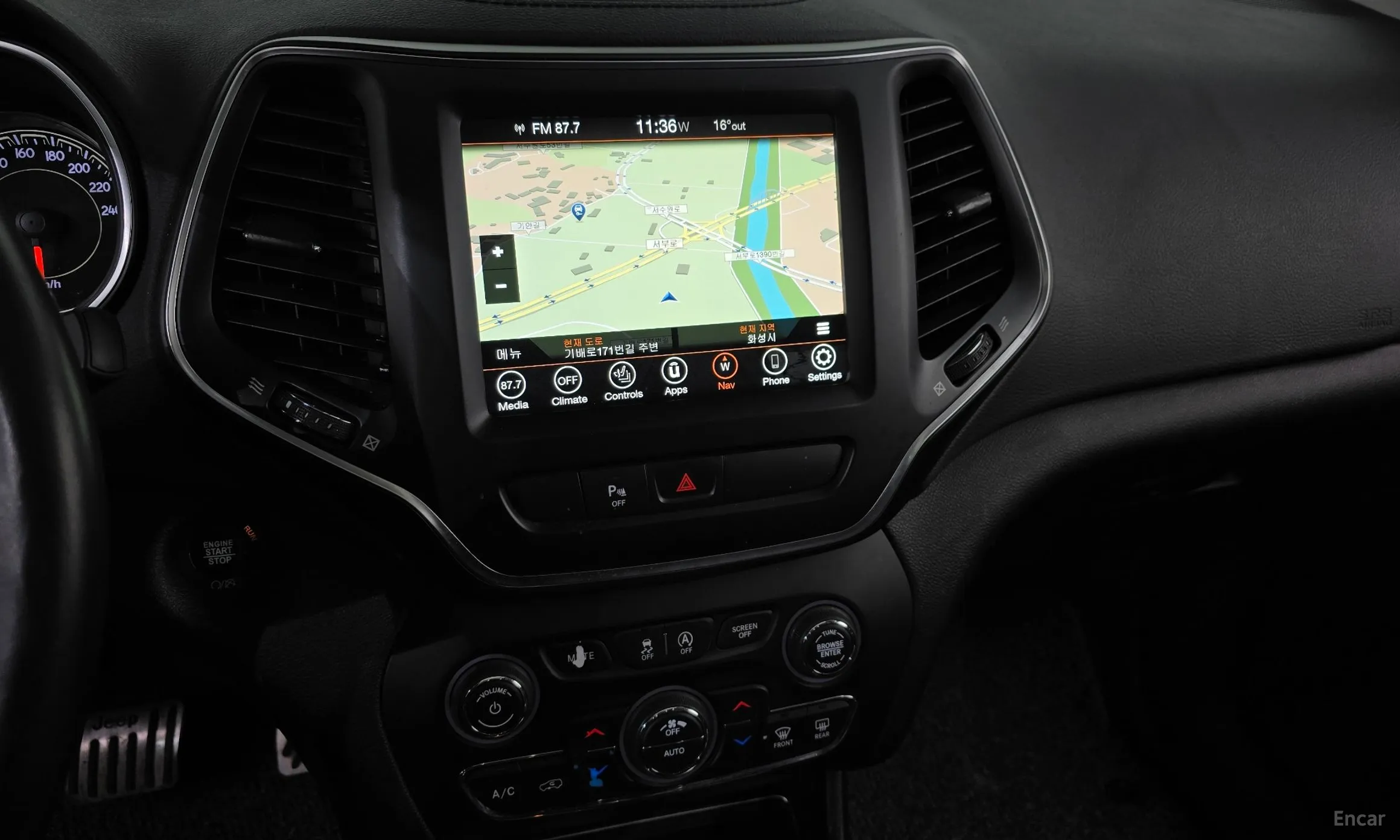 Jeep Cherokee (KL) превью 14