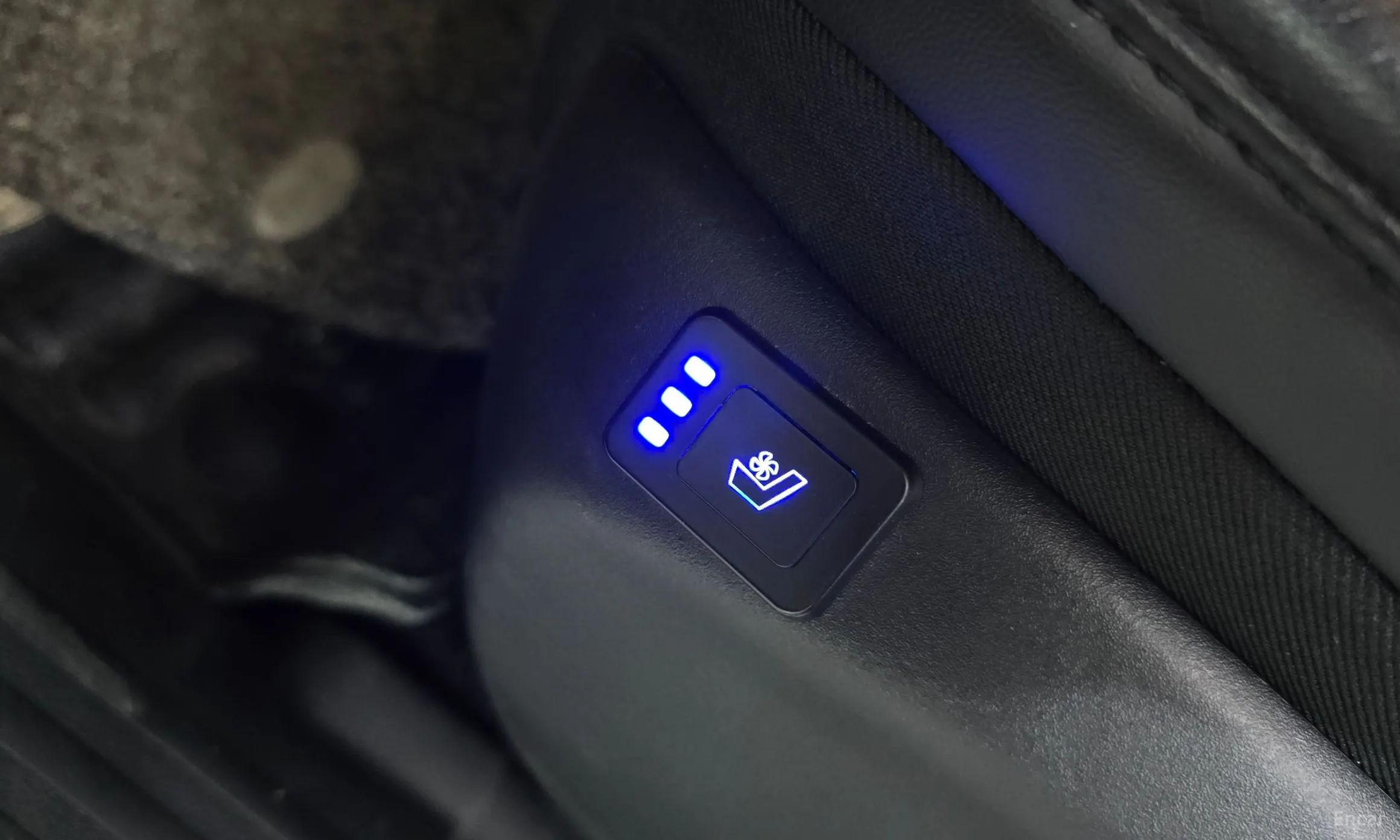 Jeep Cherokee (KL) превью 18