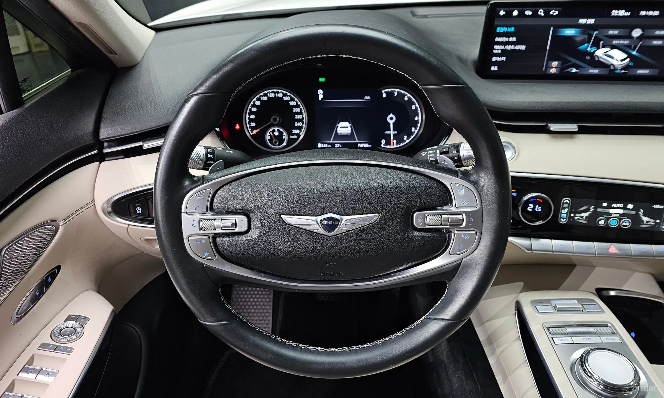 Genesis GV70 превью 13