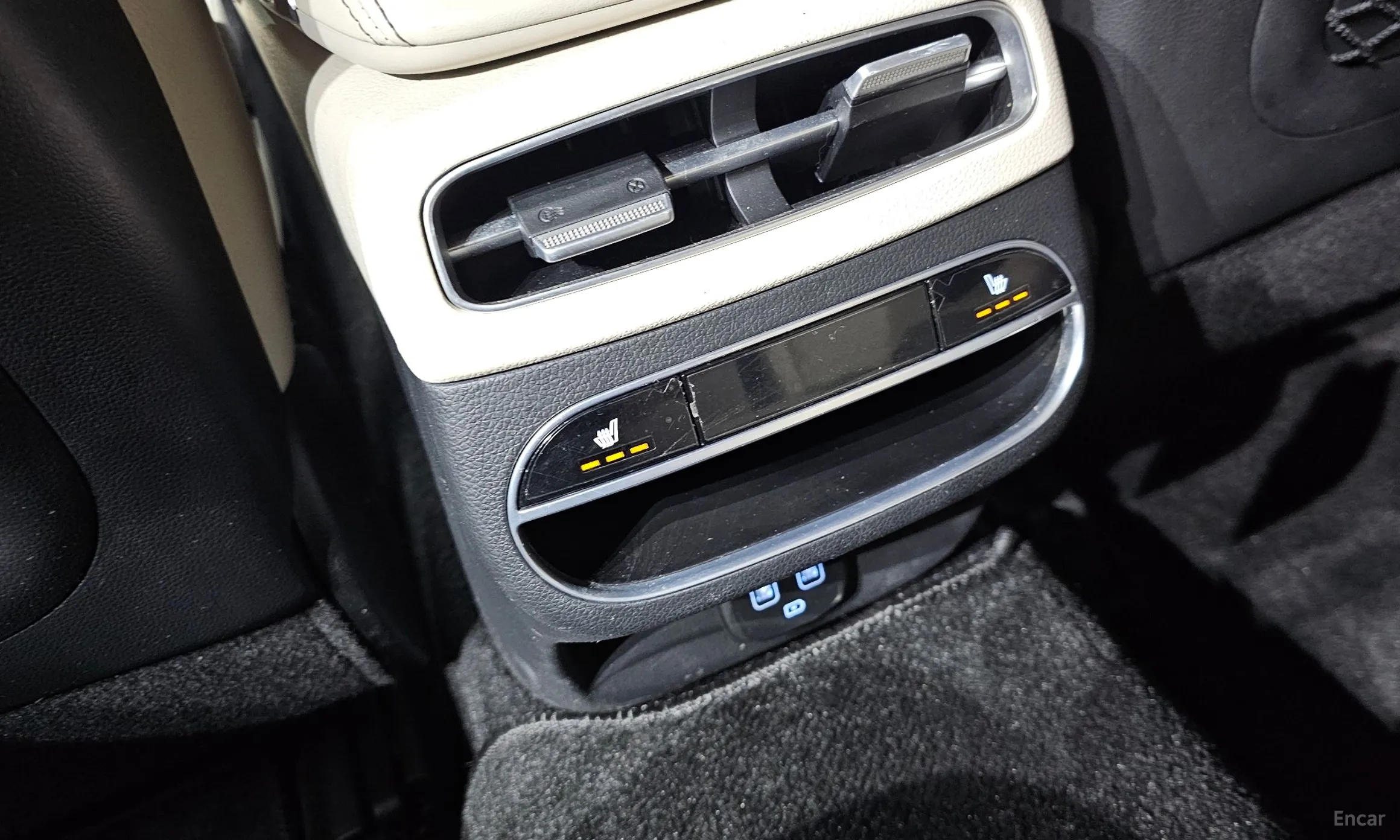 Genesis GV70 превью 18