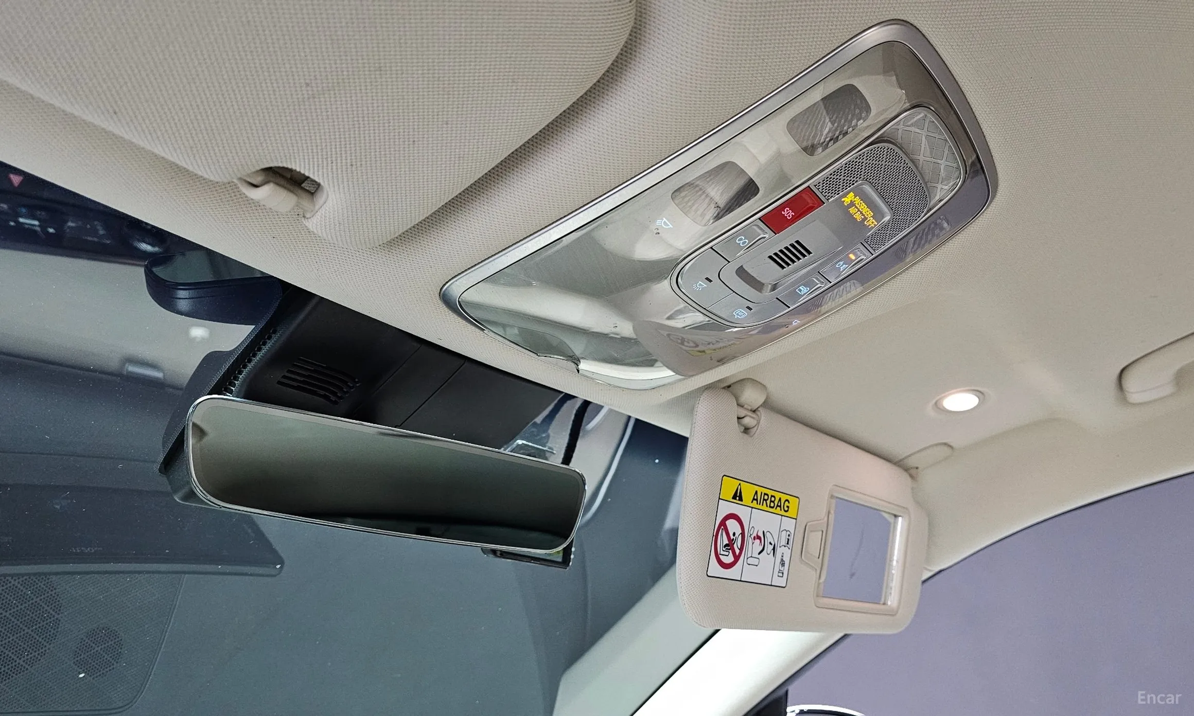 Genesis GV70 превью 19