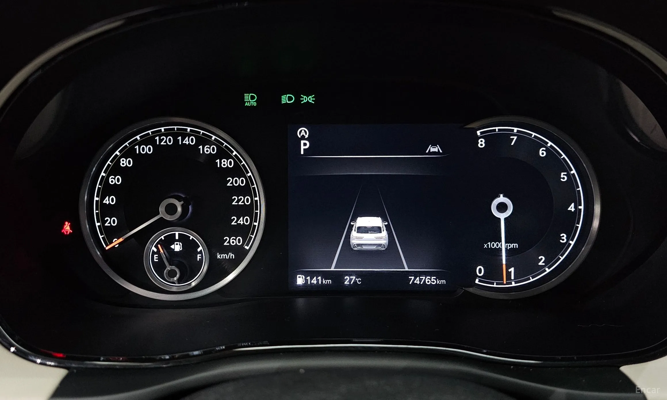 Genesis GV70 превью 8