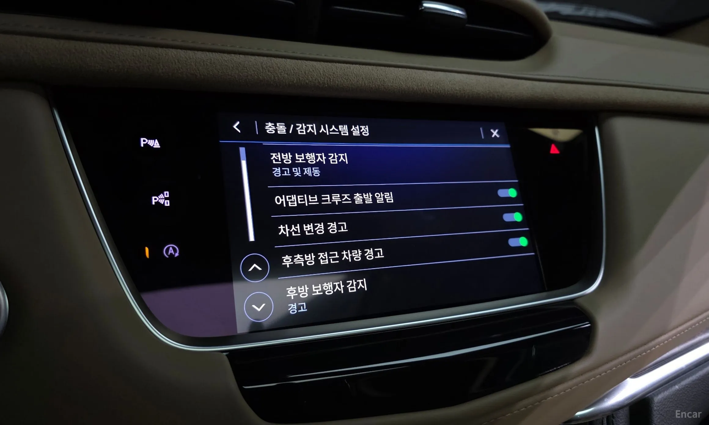 Cadillac XT5 превью 17