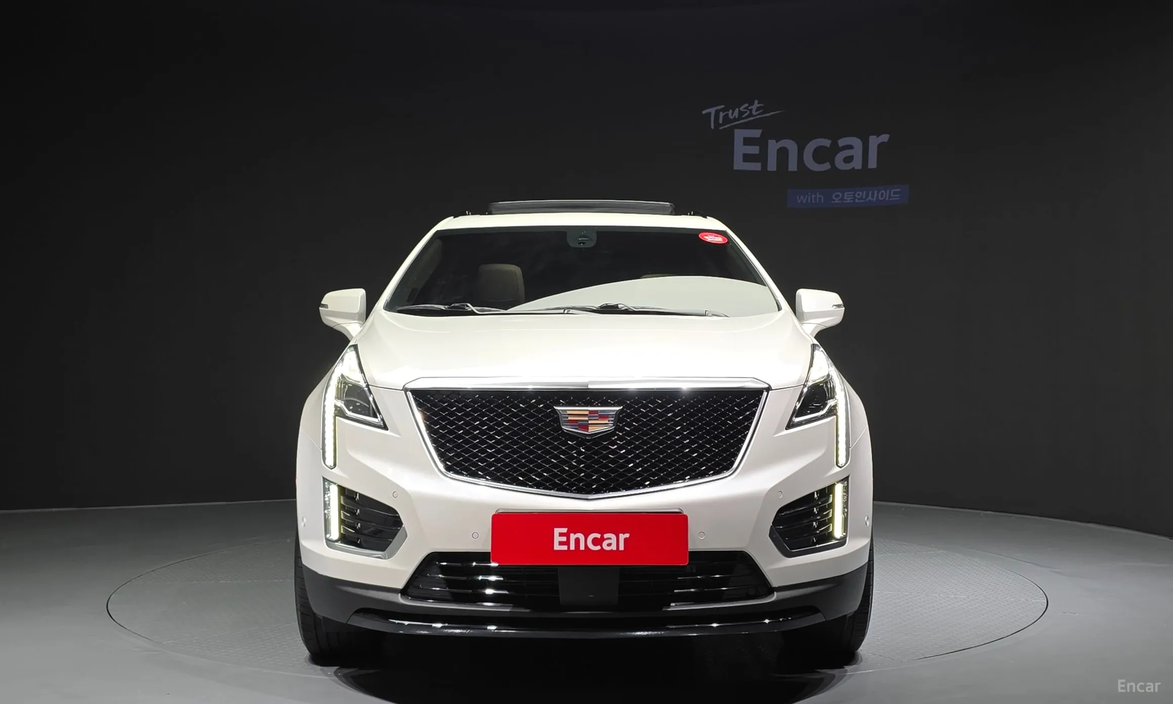 Cadillac XT5 превью 3