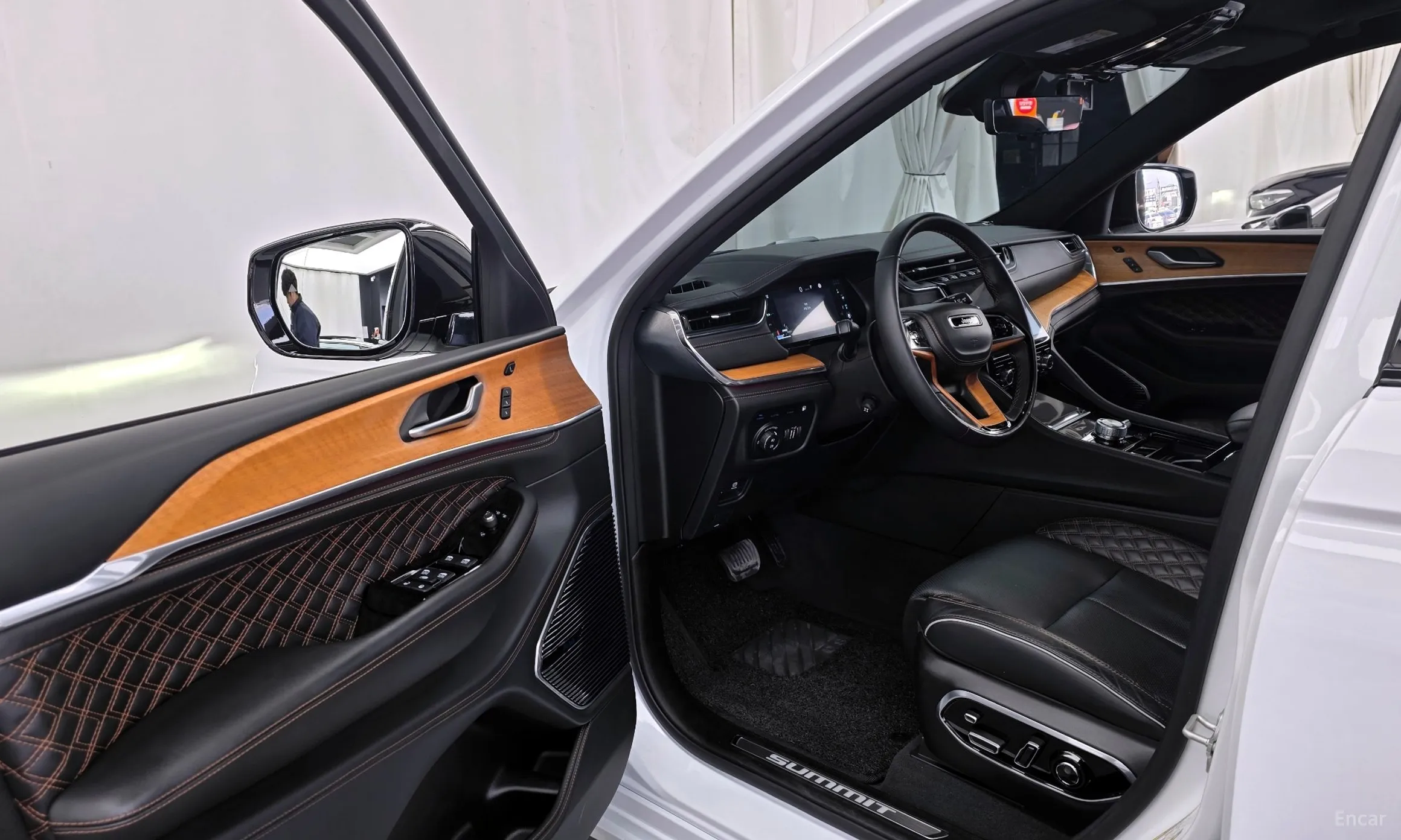 Jeep Grand Cherokee (WL) превью 10