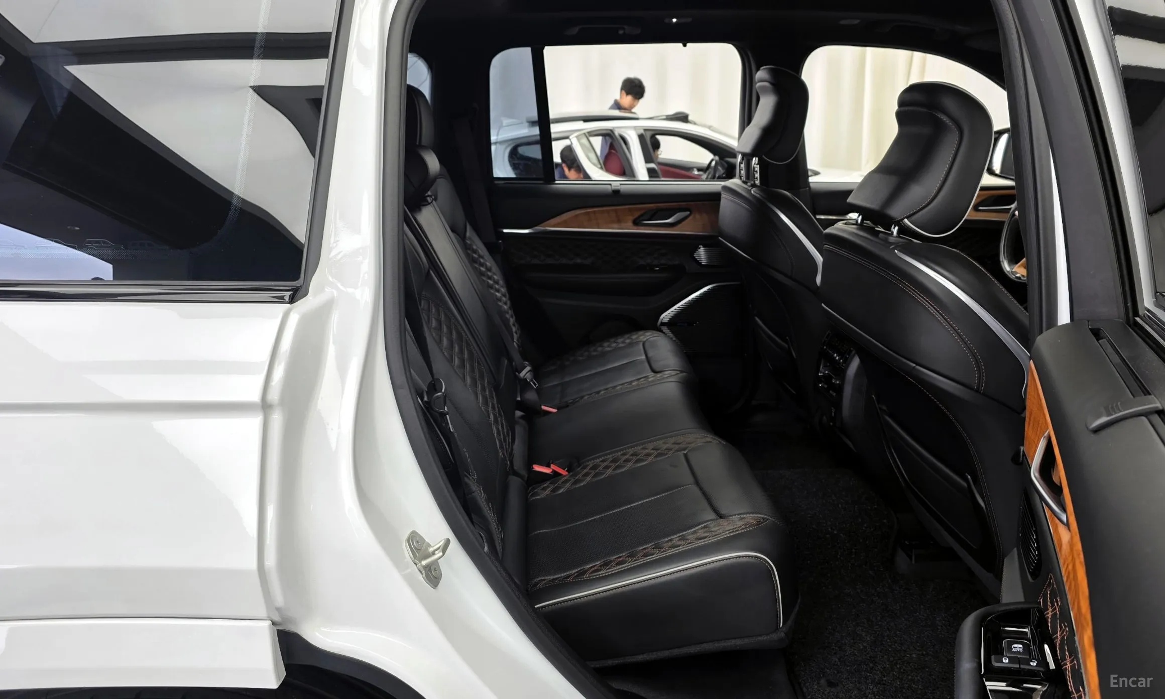 Jeep Grand Cherokee (WL) превью 12