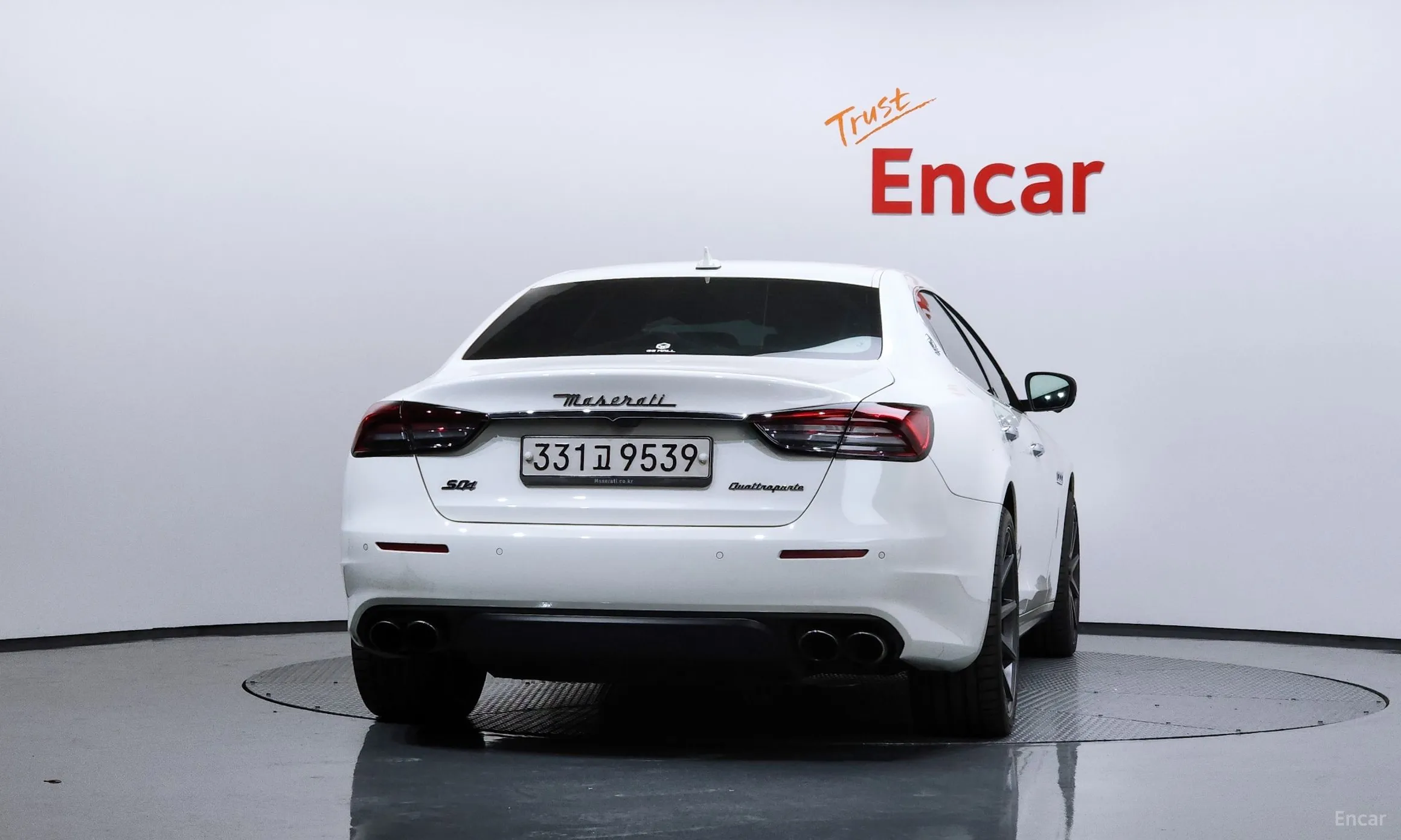 Maserati Quattroporte превью 4