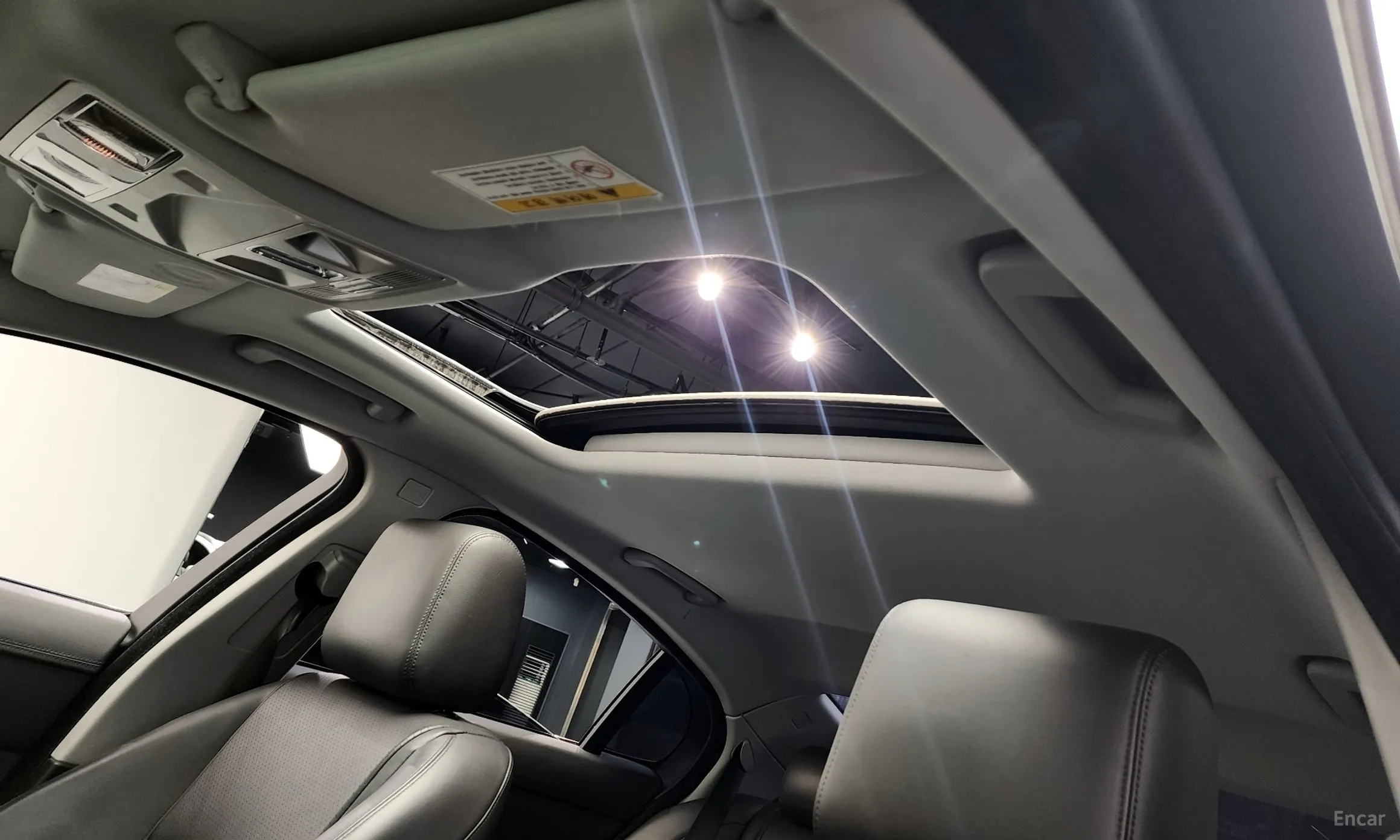 Jaguar New XF превью 18