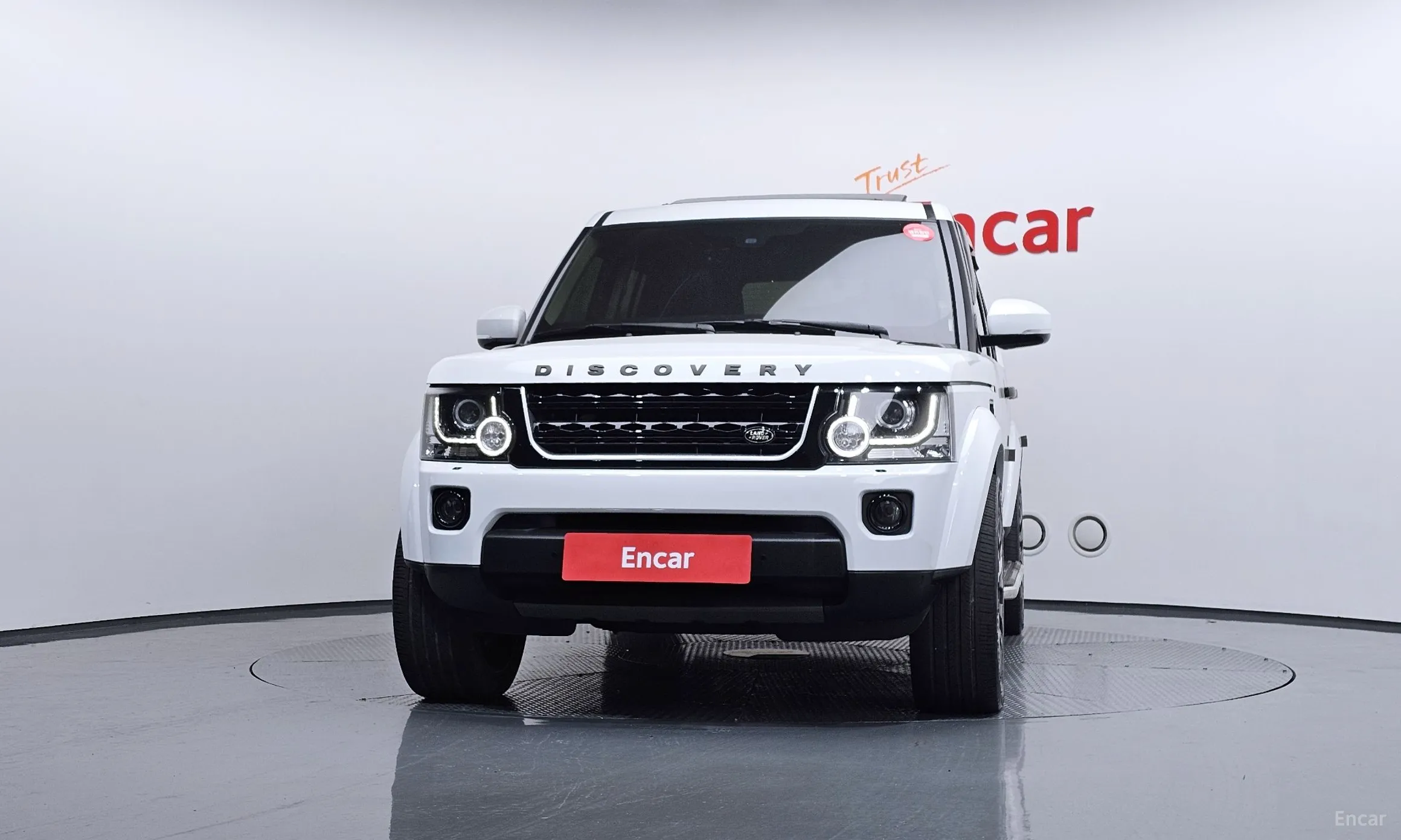 Land Rover Discovery 4 превью 3