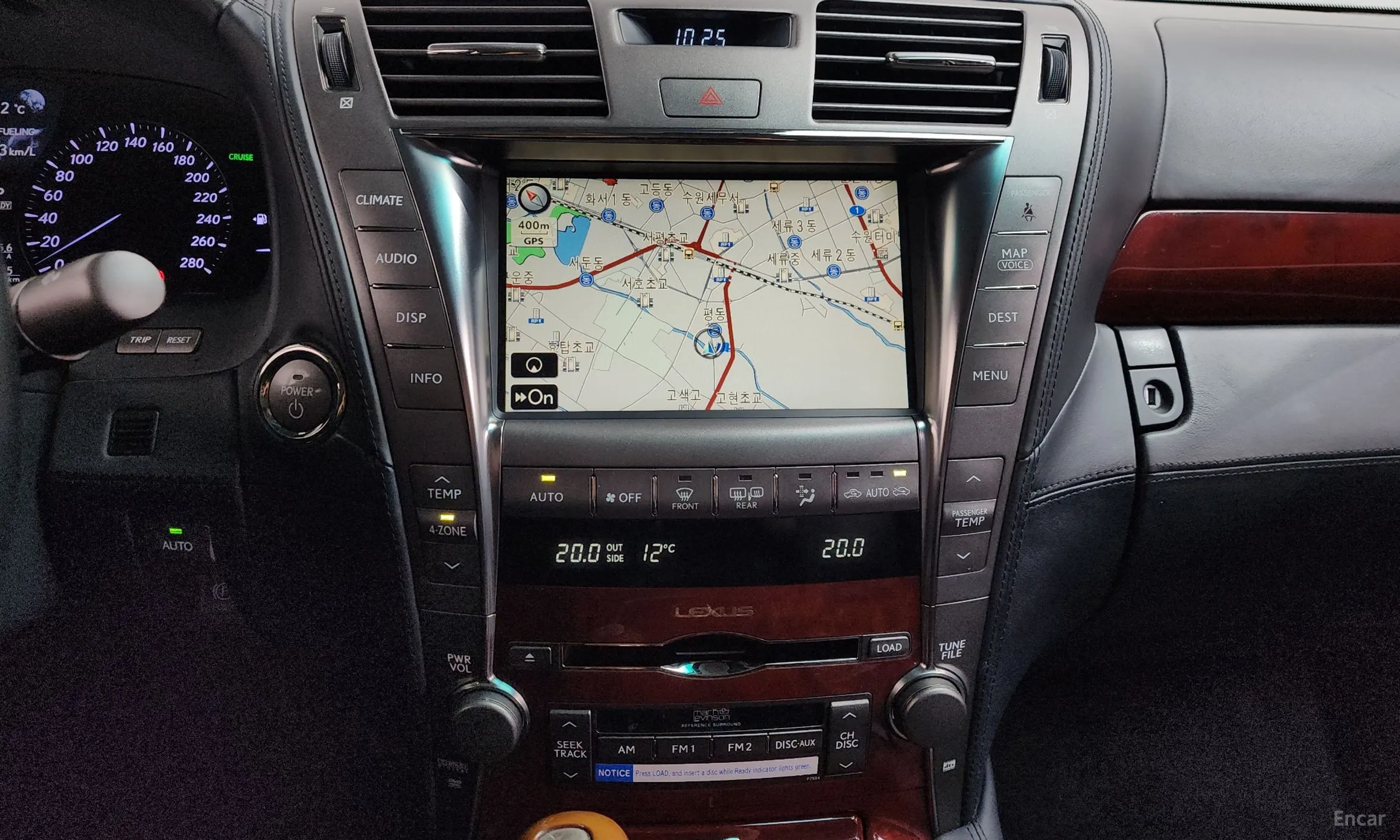 Lexus LS600hL превью 14
