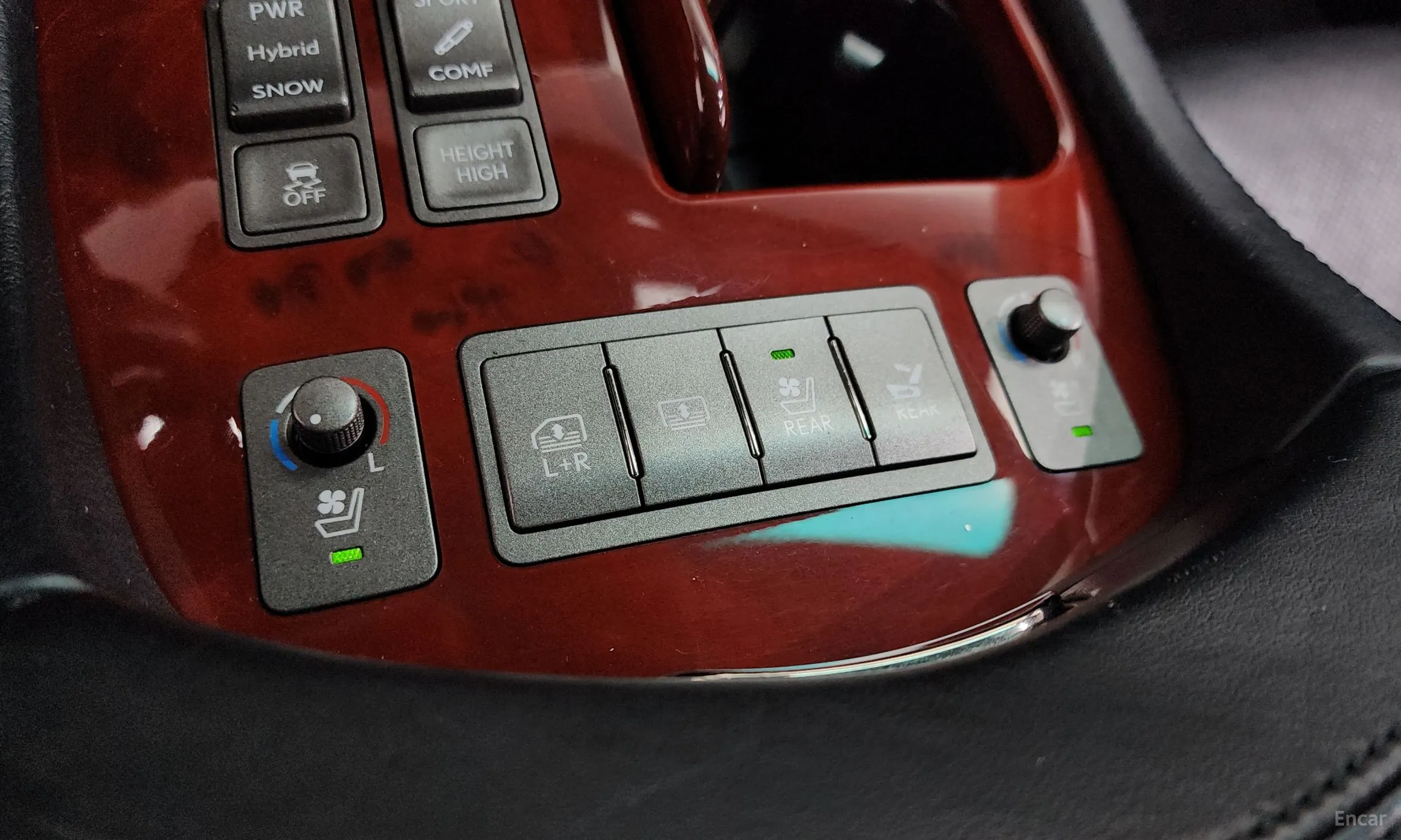 Lexus LS600hL превью 16