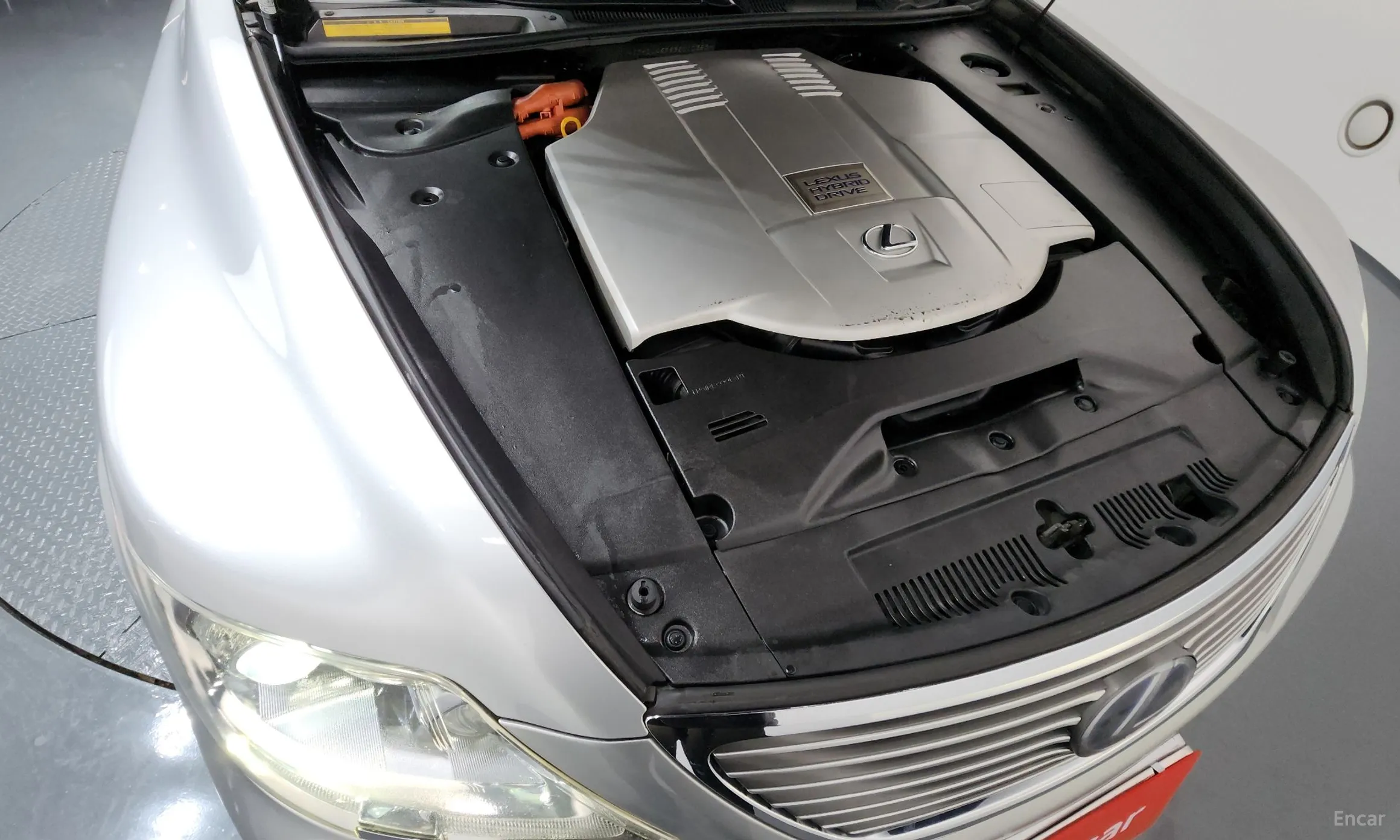 Lexus LS600hL превью 6