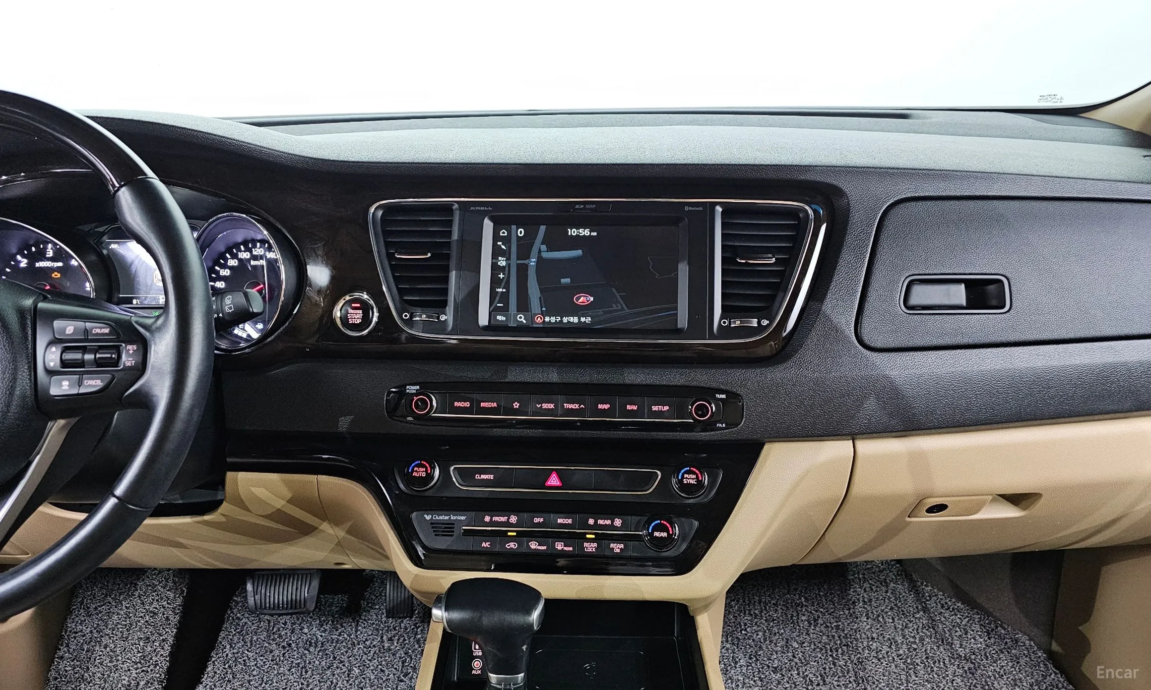 Kia Carnival превью 17