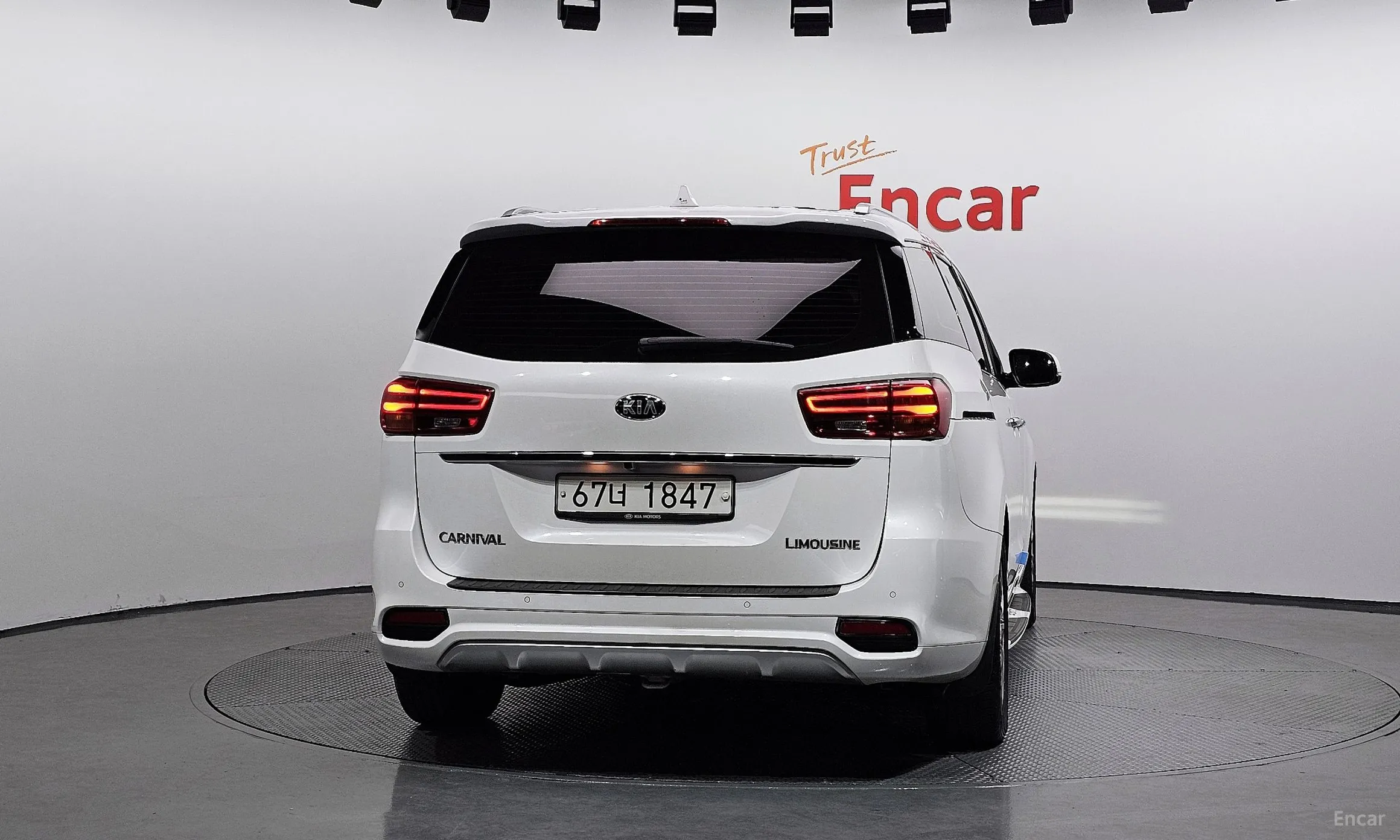 Kia Carnival превью 4