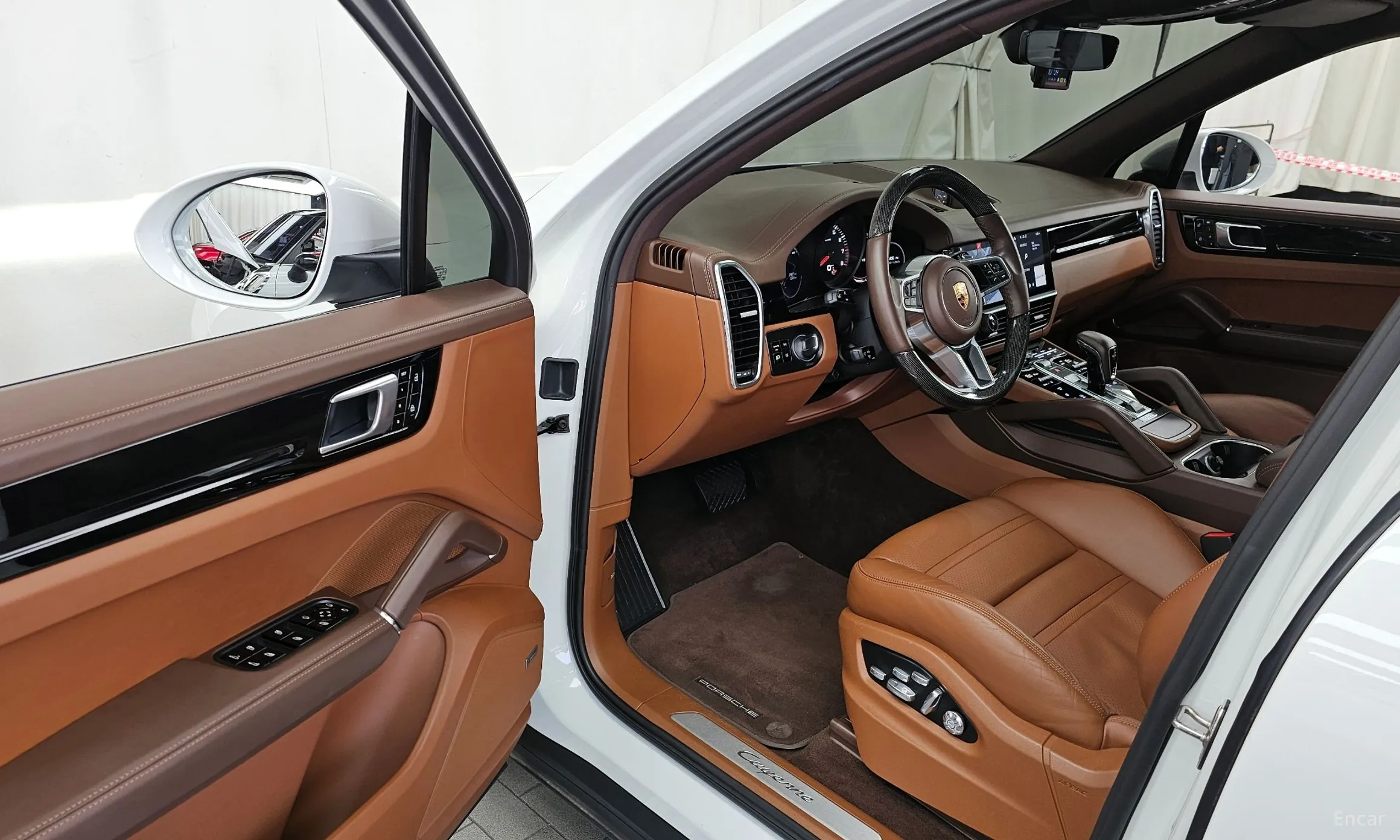 Porsche Cayenne (PO536) превью 10