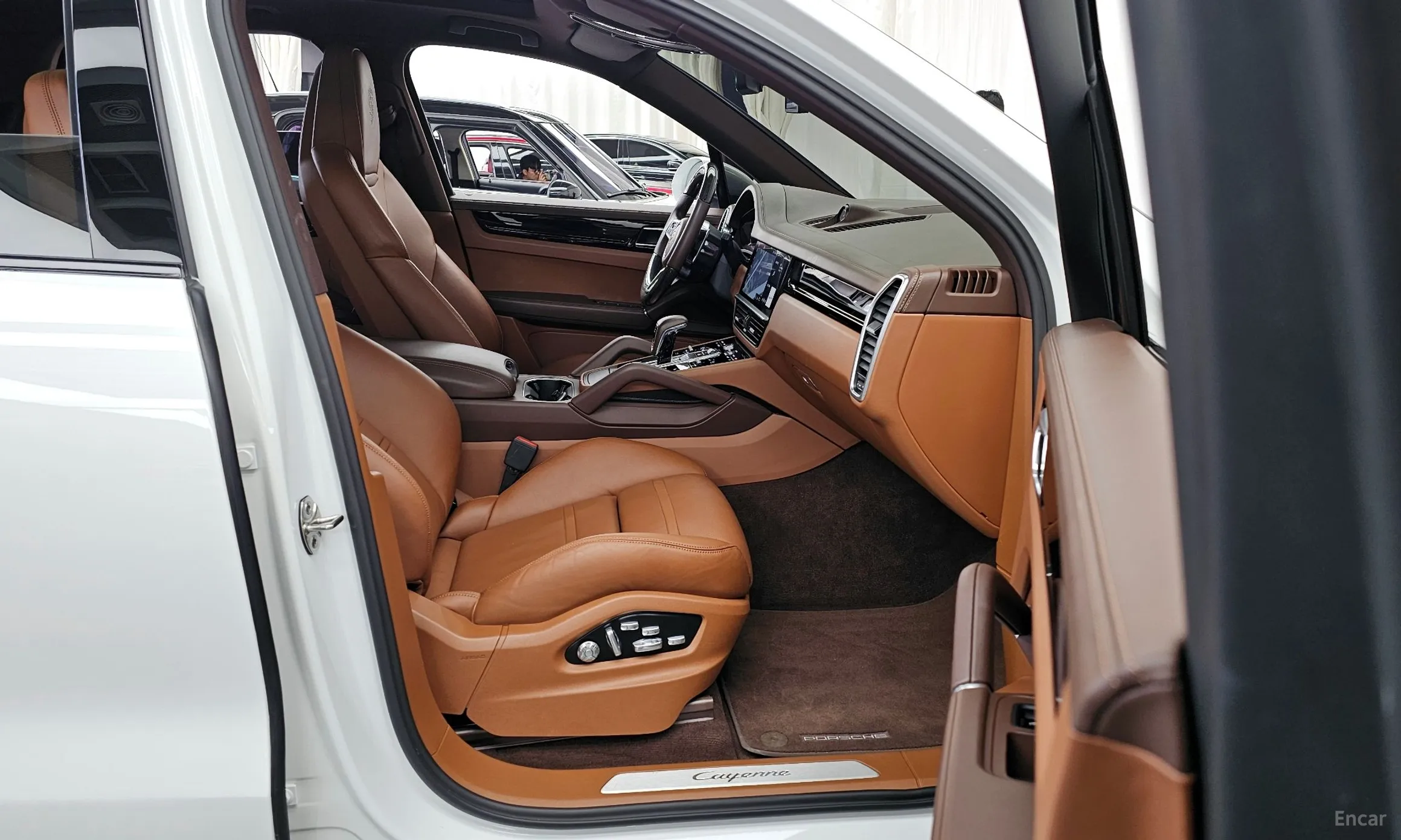 Porsche Cayenne (PO536) превью 11