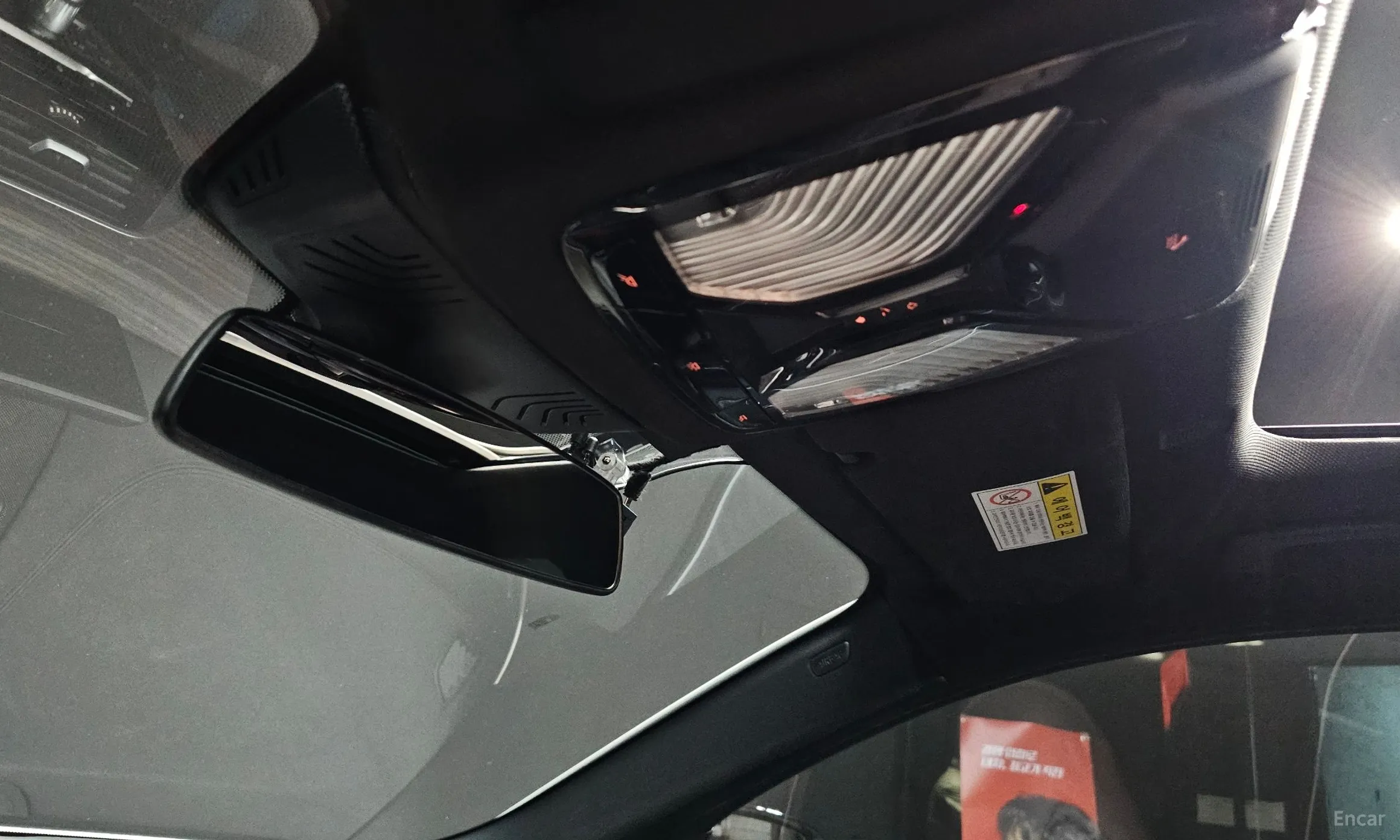 BMW 5 Series (G30) превью 15
