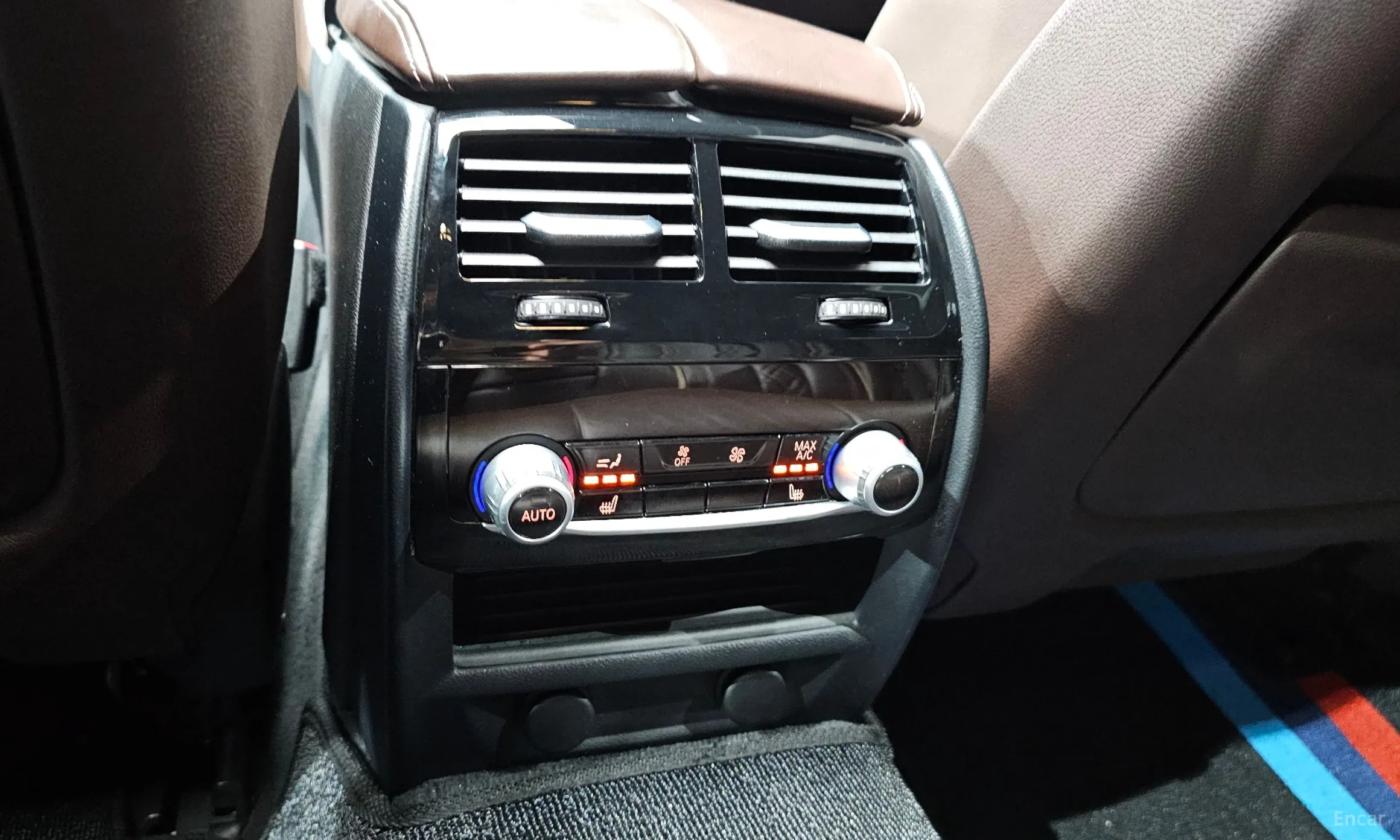 BMW 5 Series (G30) превью 18