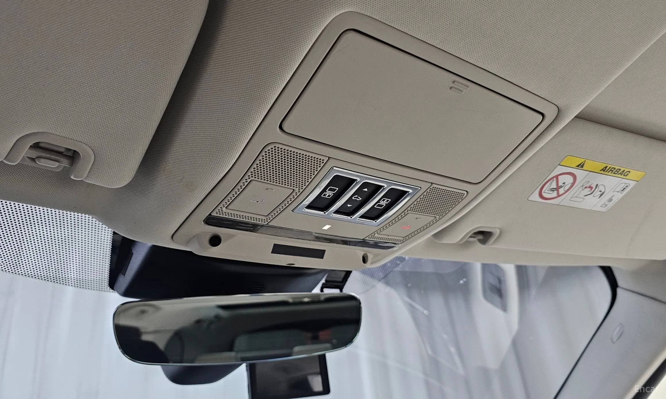 Land Rover Discovery 5 превью 17