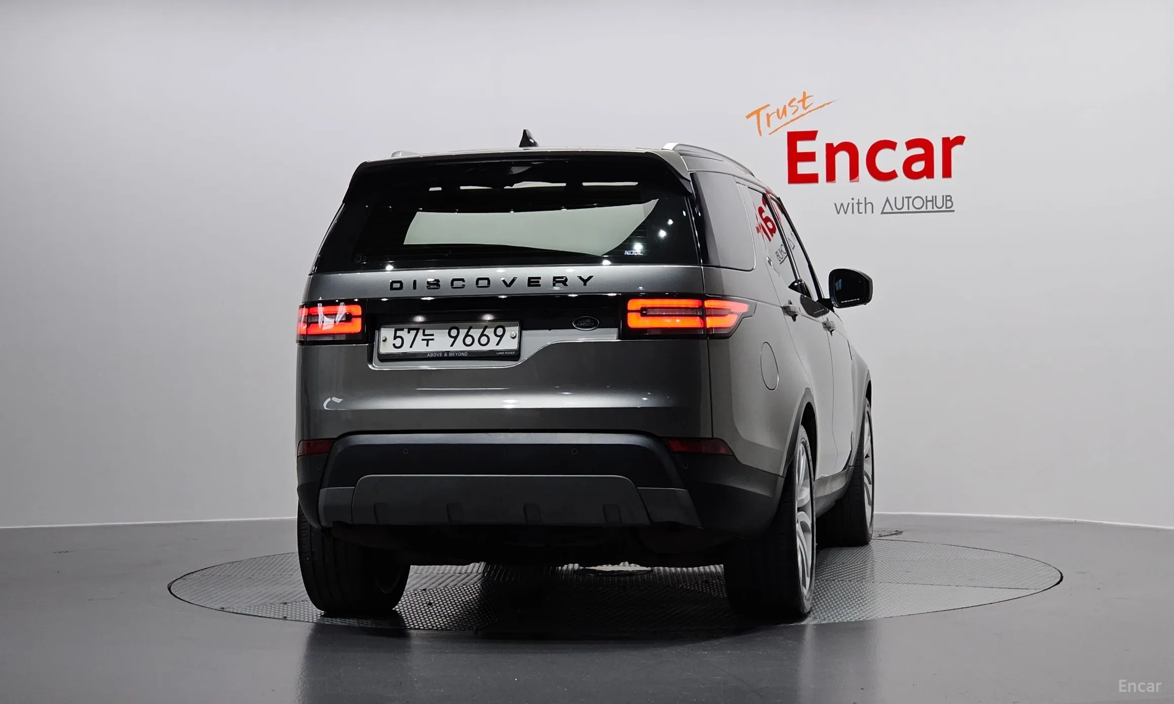 Land Rover Discovery 5 превью 4