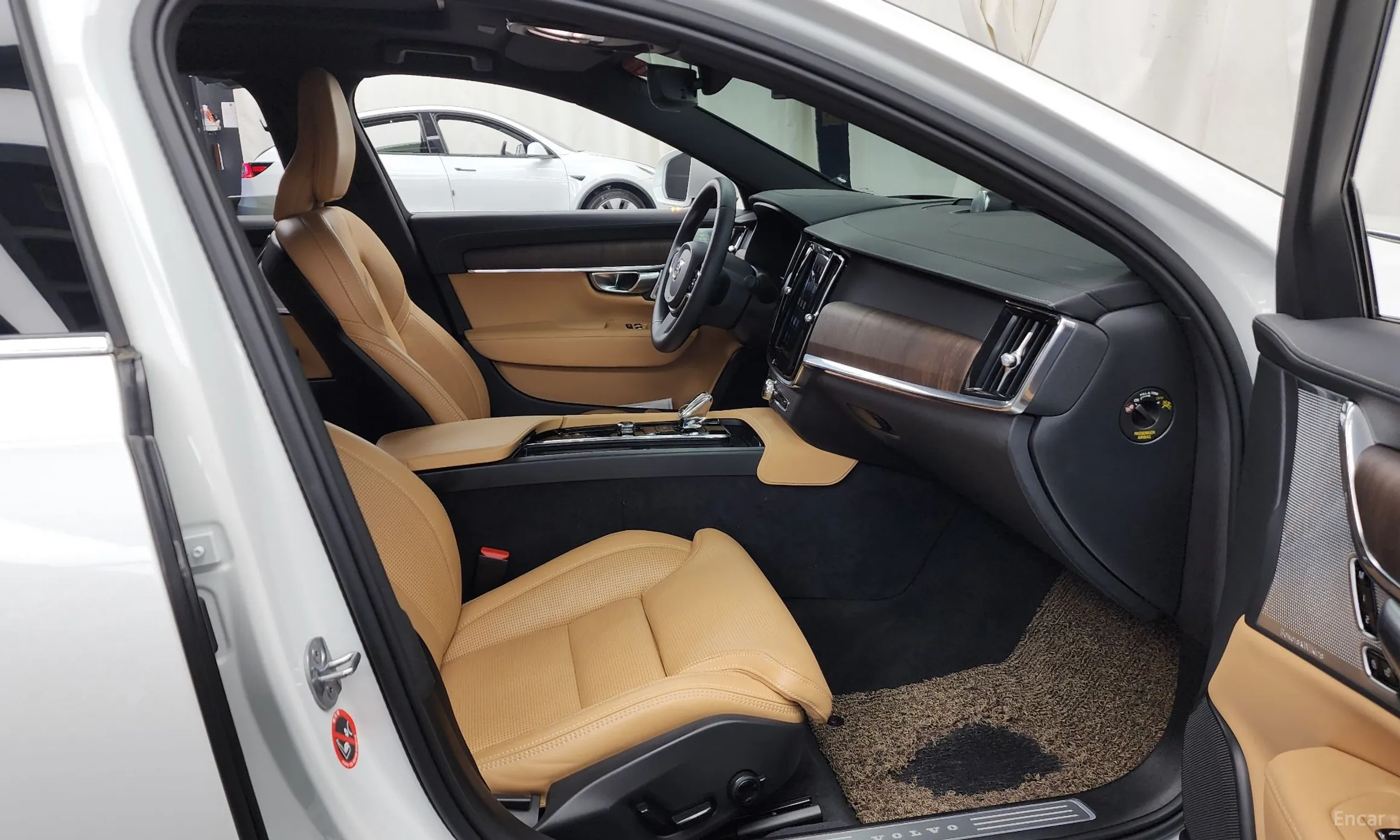 Volvo S90 превью 11