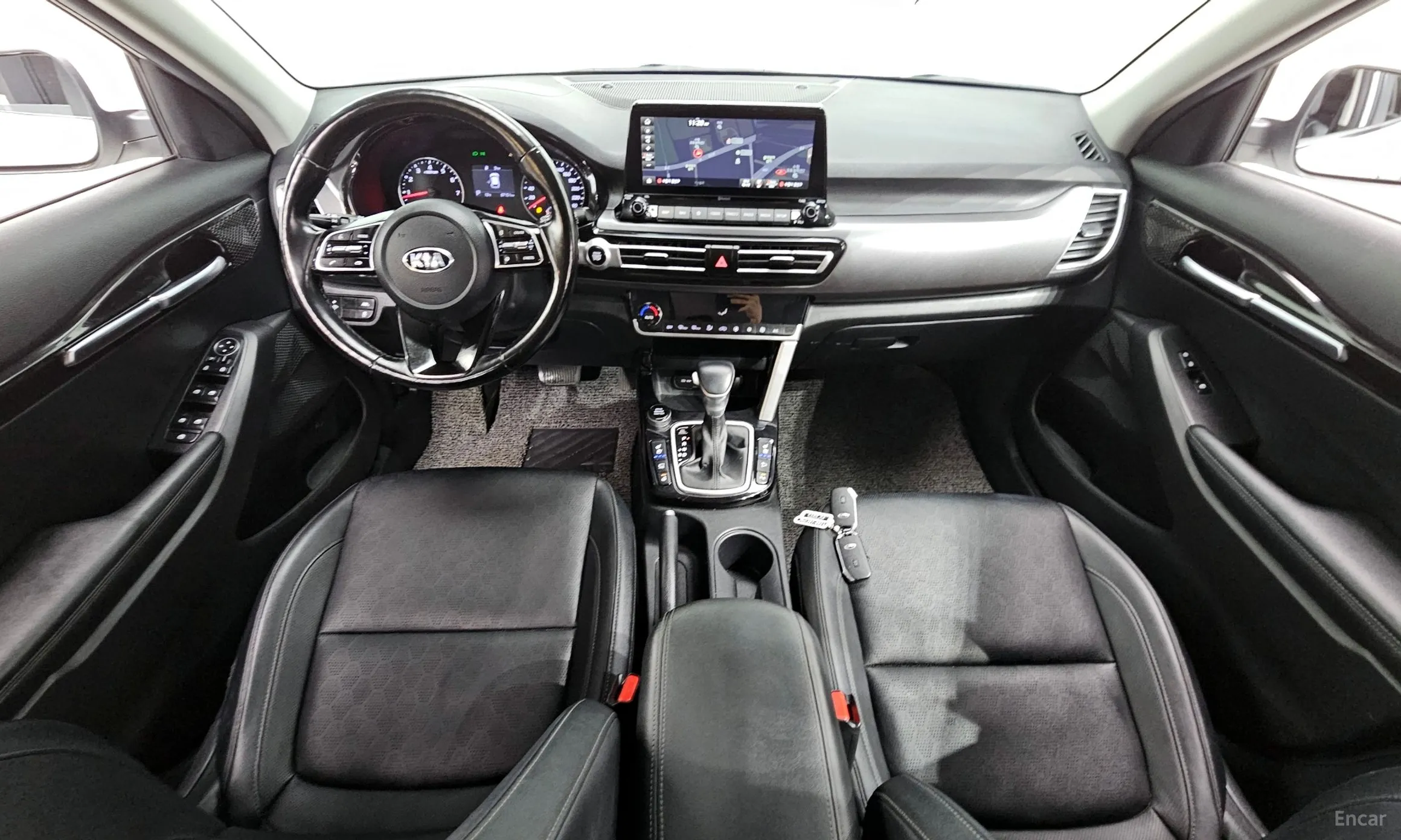 Kia Seltos превью 7