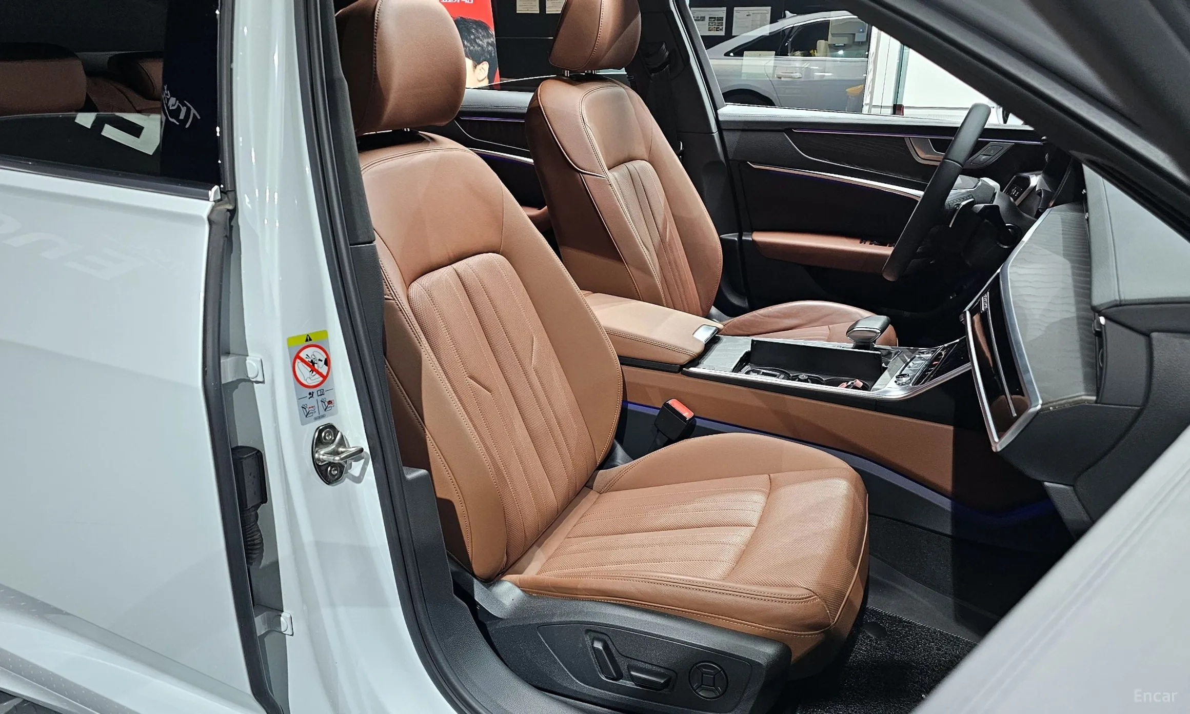 Audi A6 (C8) превью 10