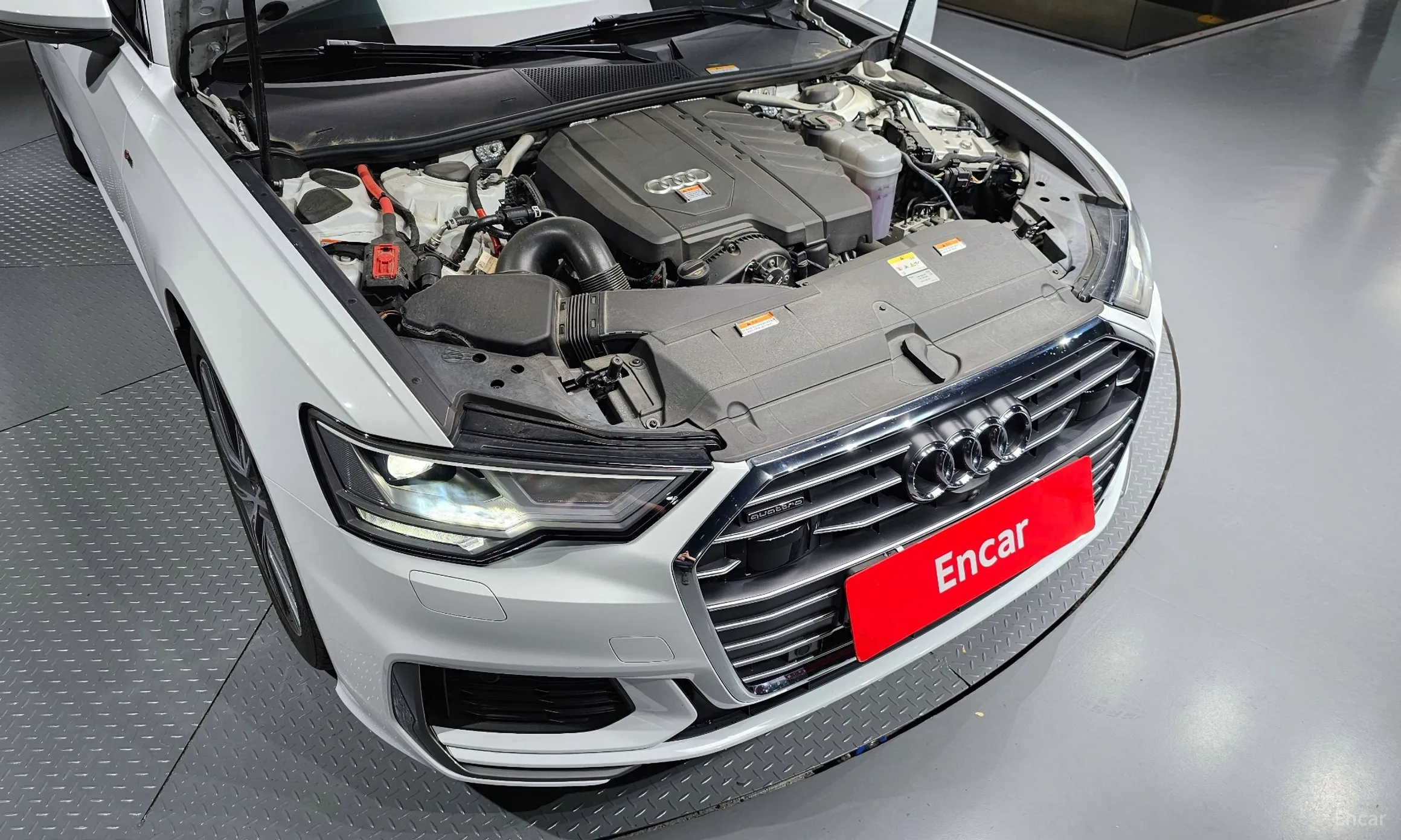 Audi A6 (C8) превью 6