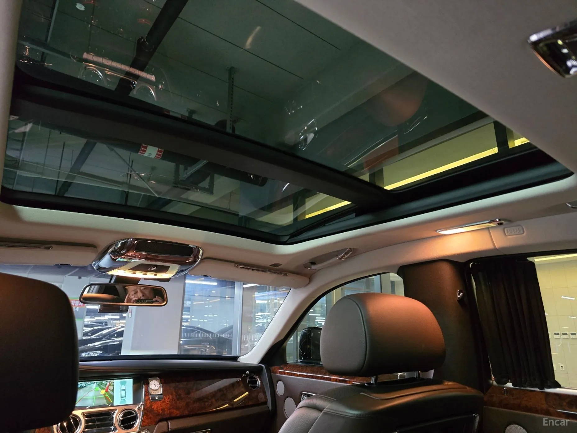 Rolls-Royce Ghost превью 14