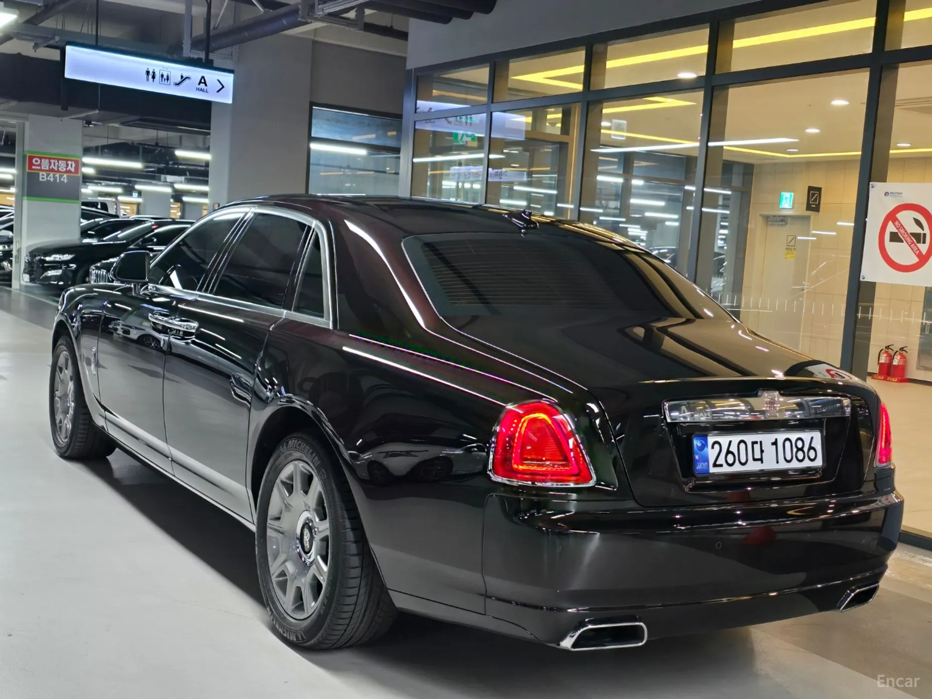Rolls-Royce Ghost превью 4