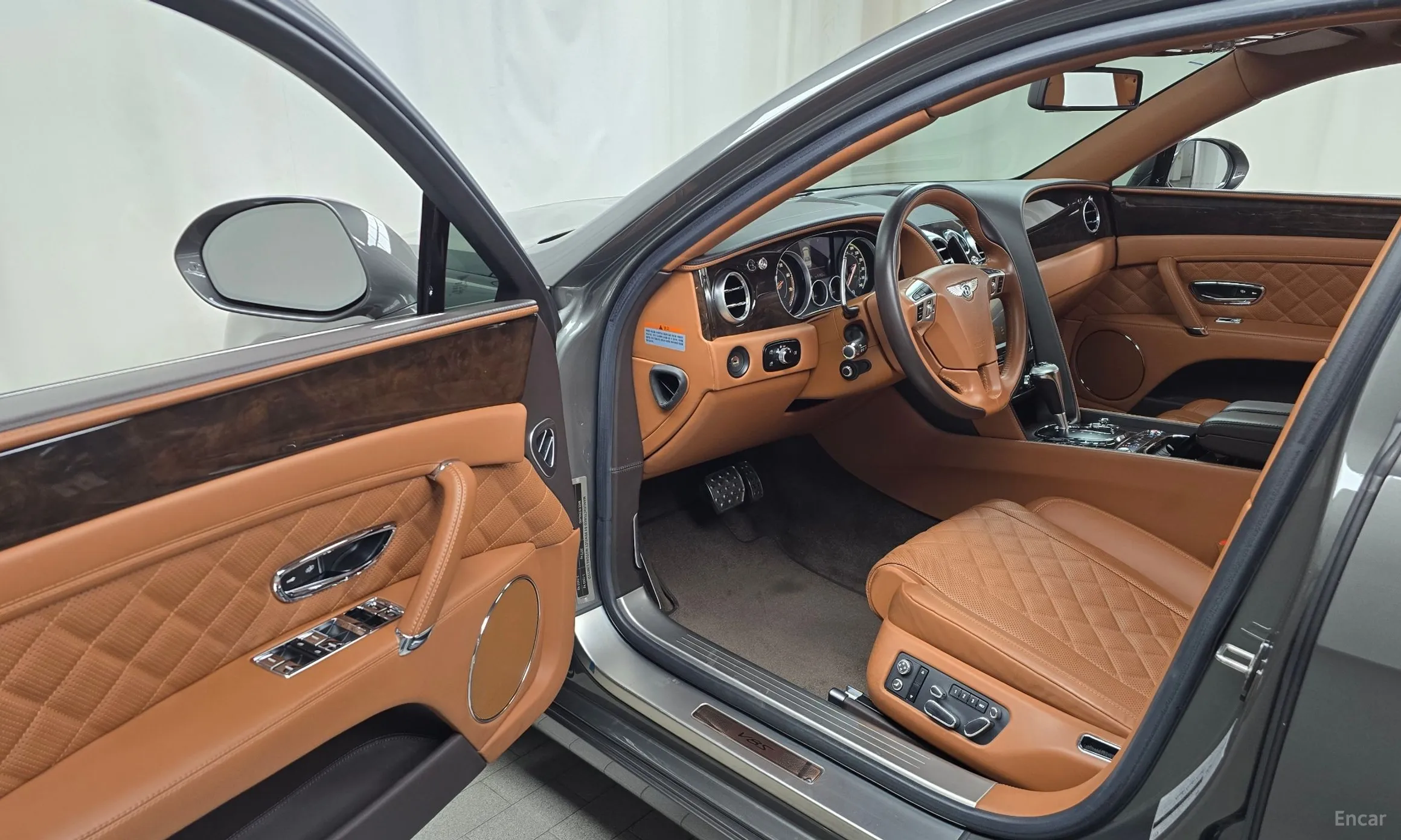 Bentley Flying Spur 2nd Generation превью 10