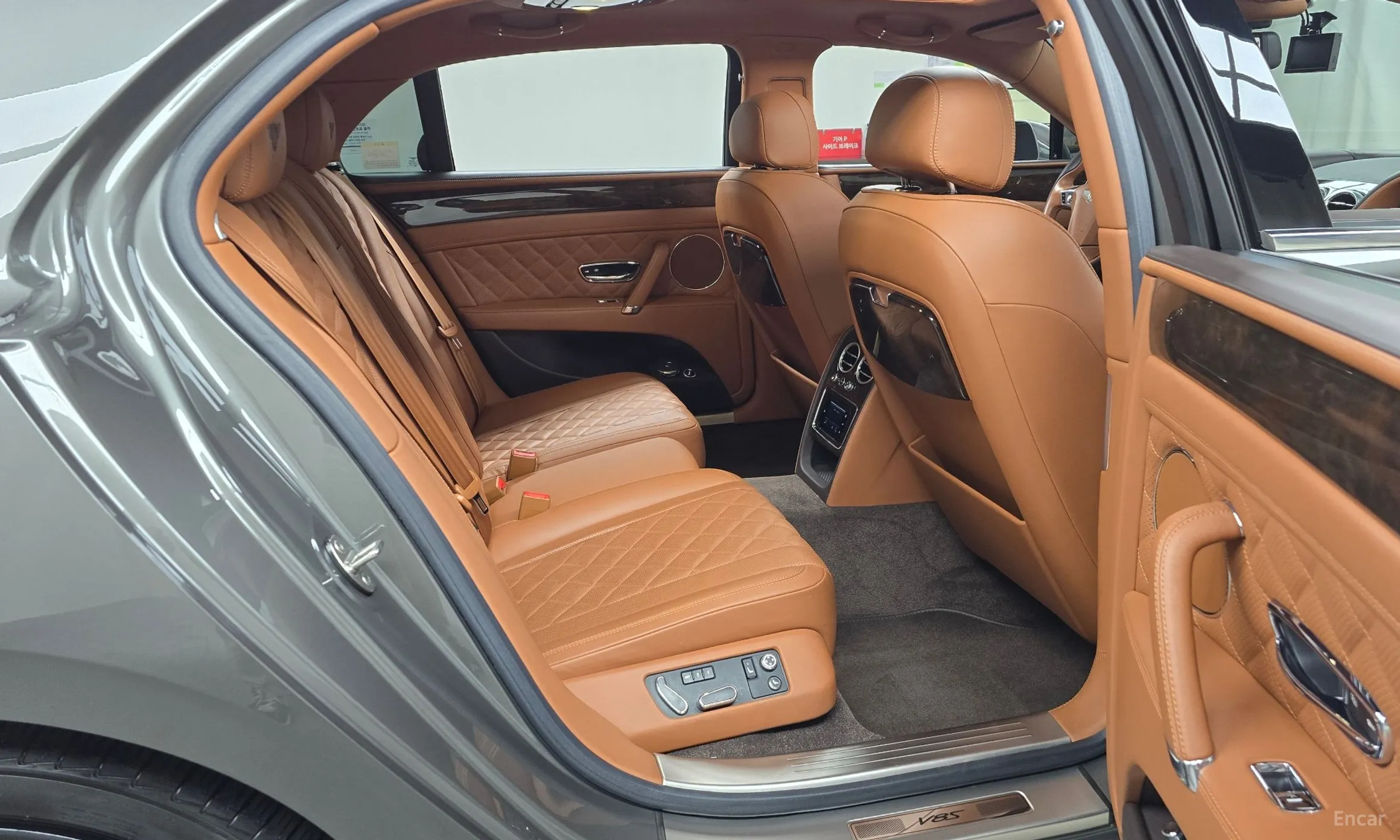 Bentley Flying Spur 2nd Generation превью 13