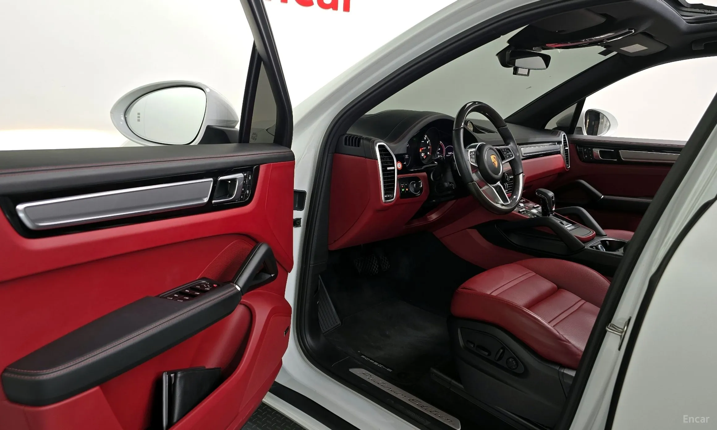 Porsche Cayenne (PO536) превью 11